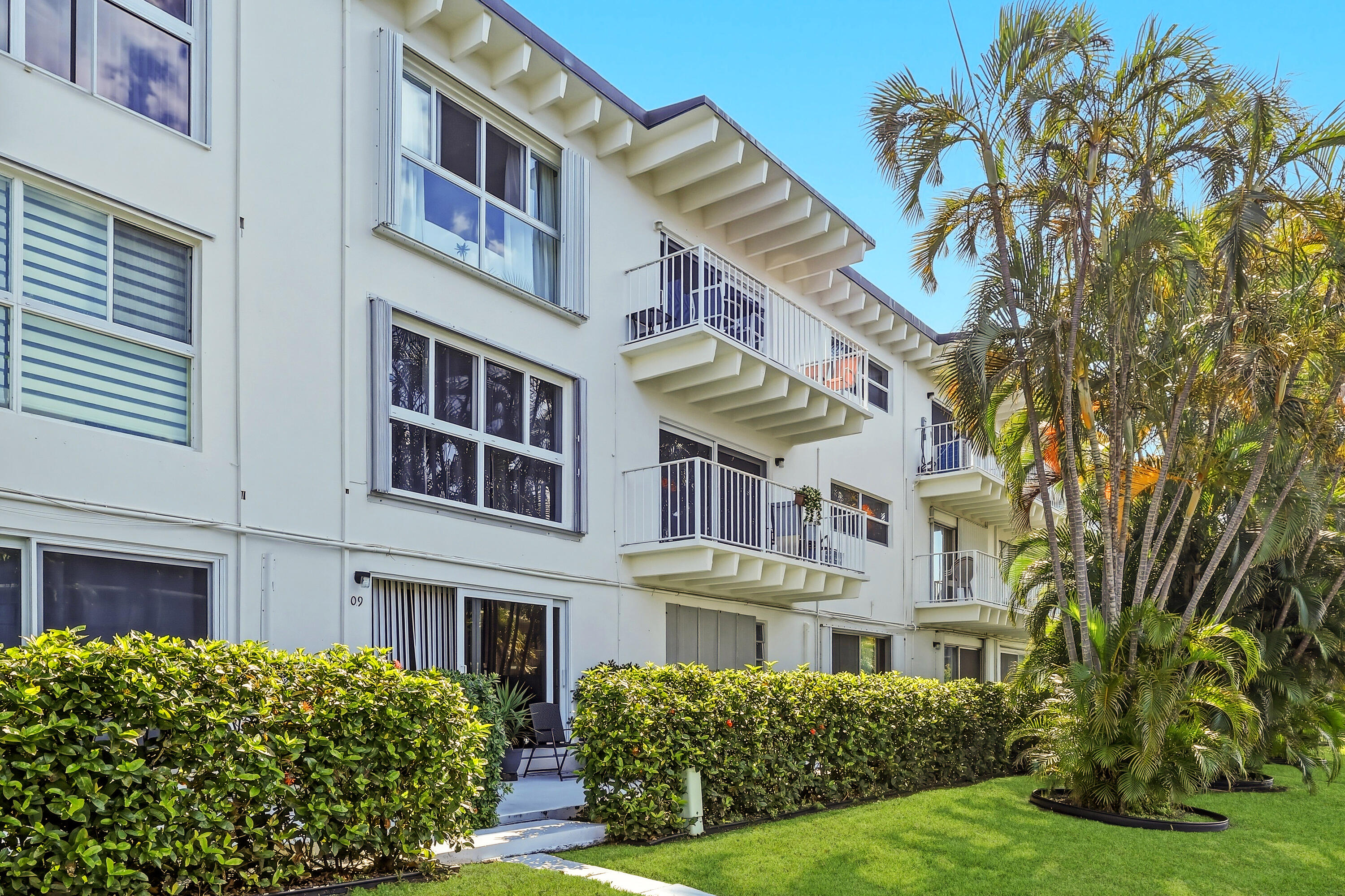 4001 S Ocean Boulevard 209 Property Photo 11