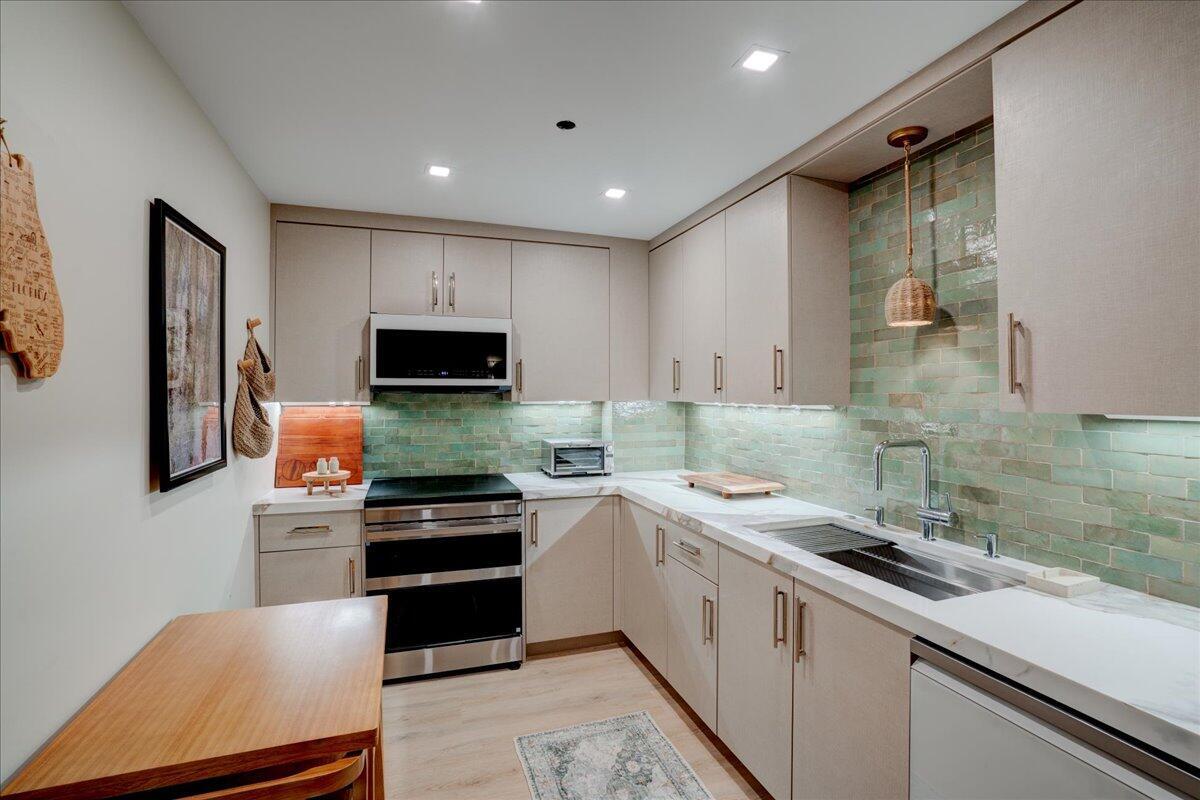 3450 S Ocean Boulevard 102 Property Photo 19