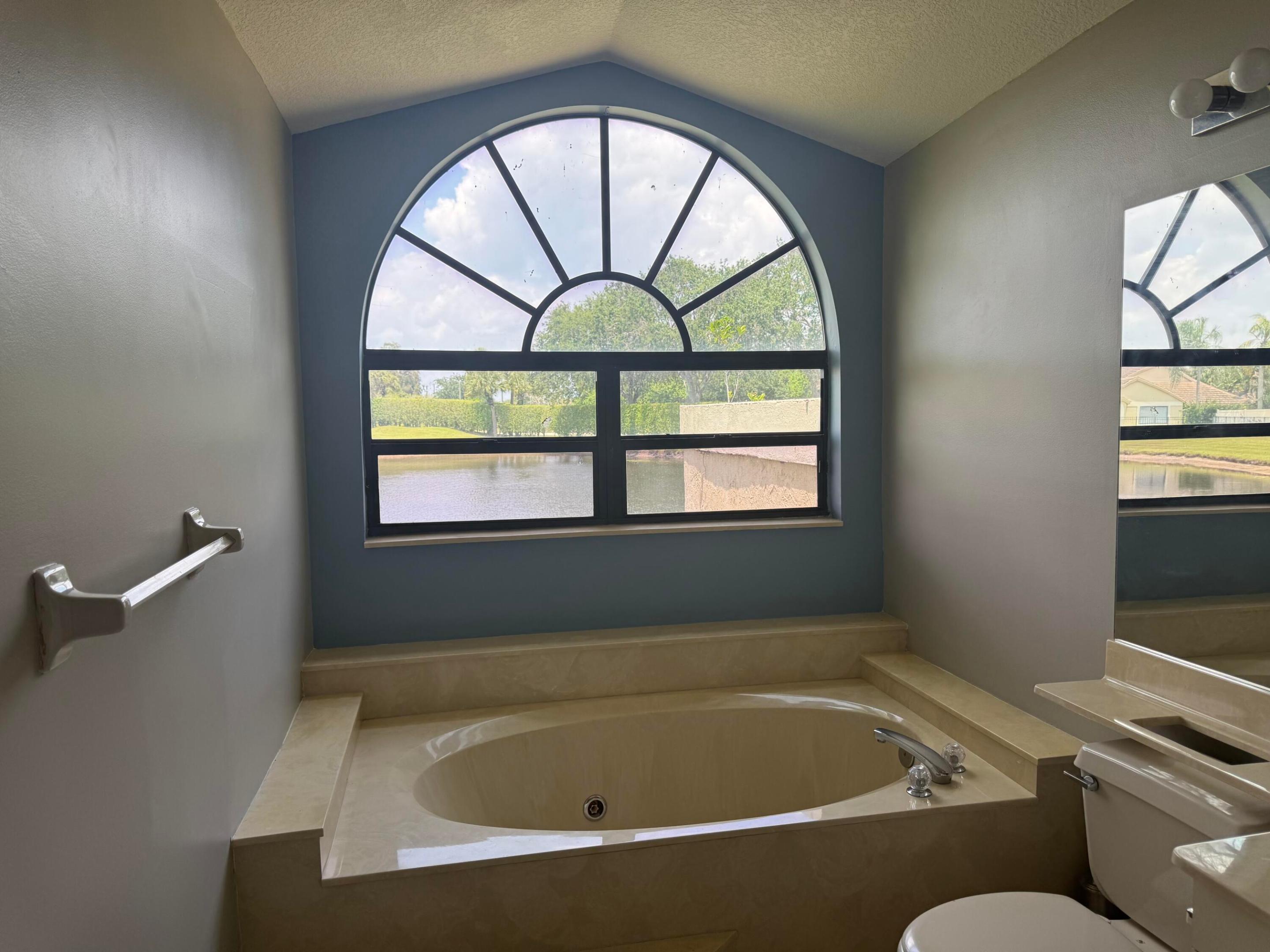 6803 Bitterbush Place Property Photo 19