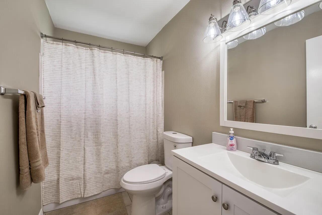 2929 Se Ocean Boulevard 114-6 Property Photo 9