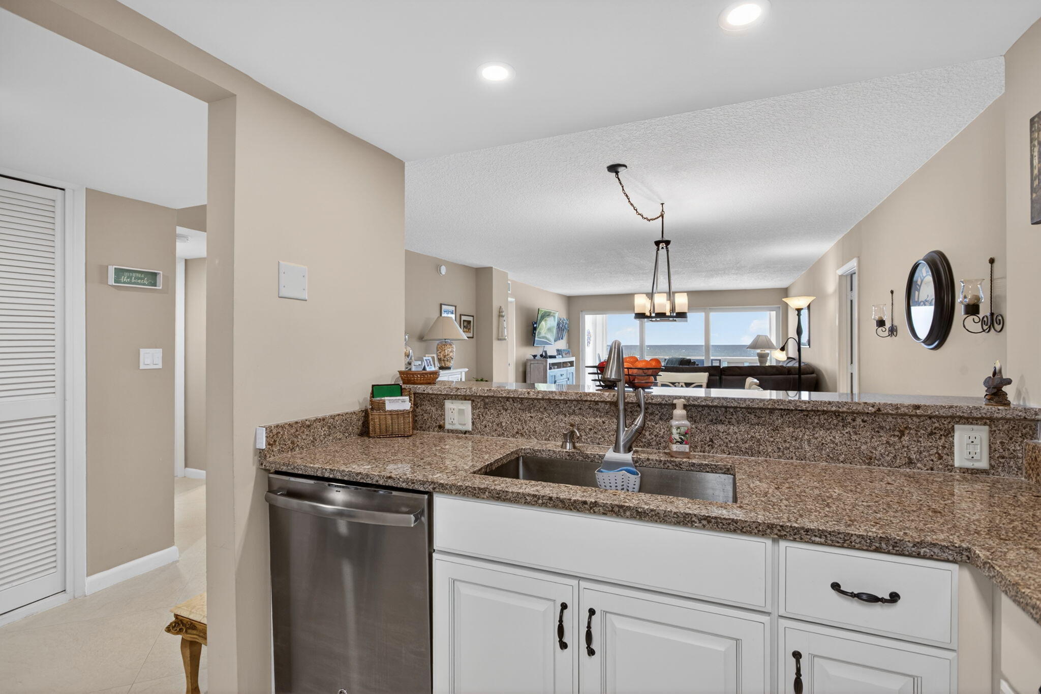 1012 N Ocean Boulevard 408 Property Photo 10