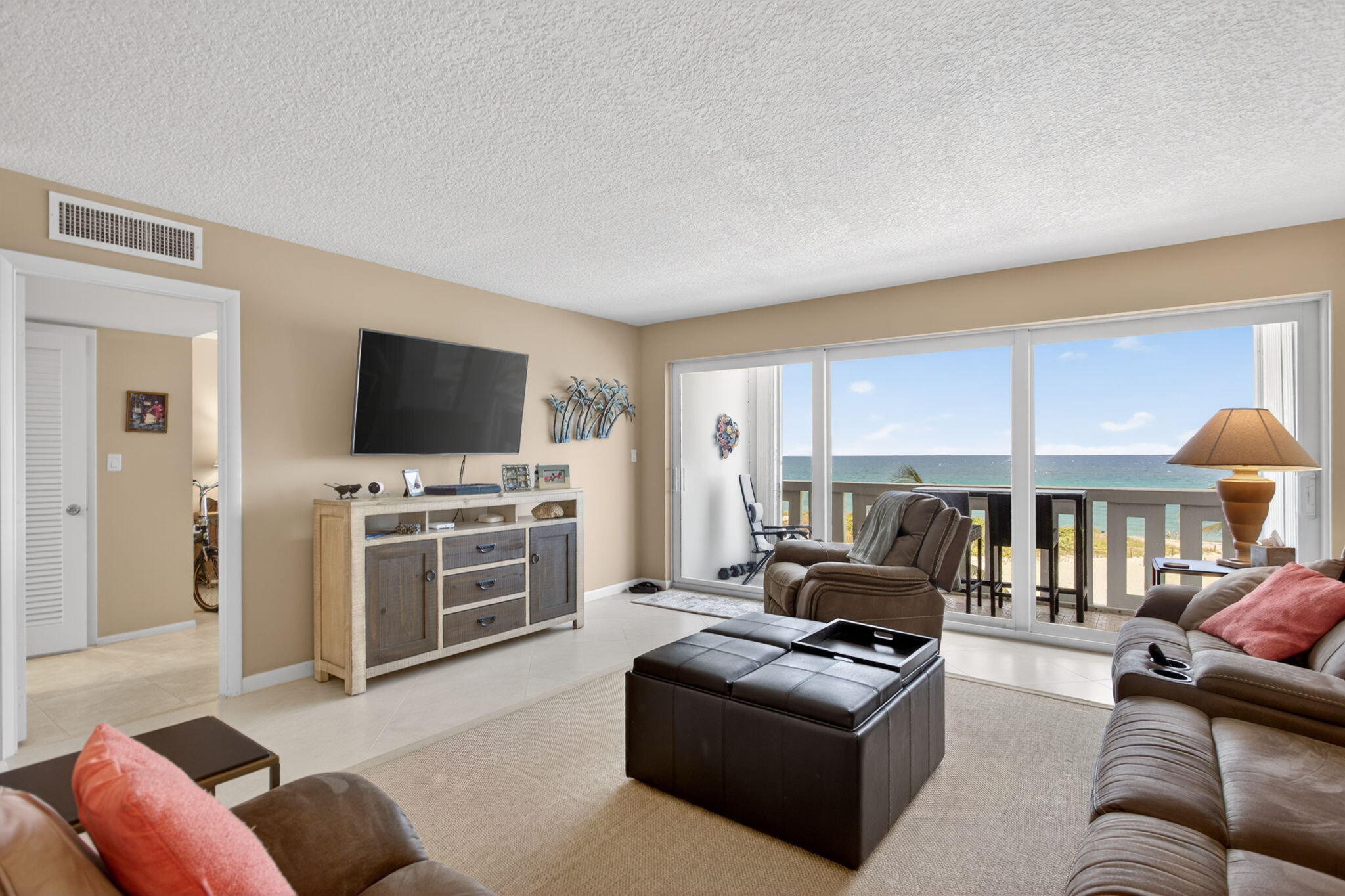 1012 N Ocean Boulevard 408 Property Photo 18