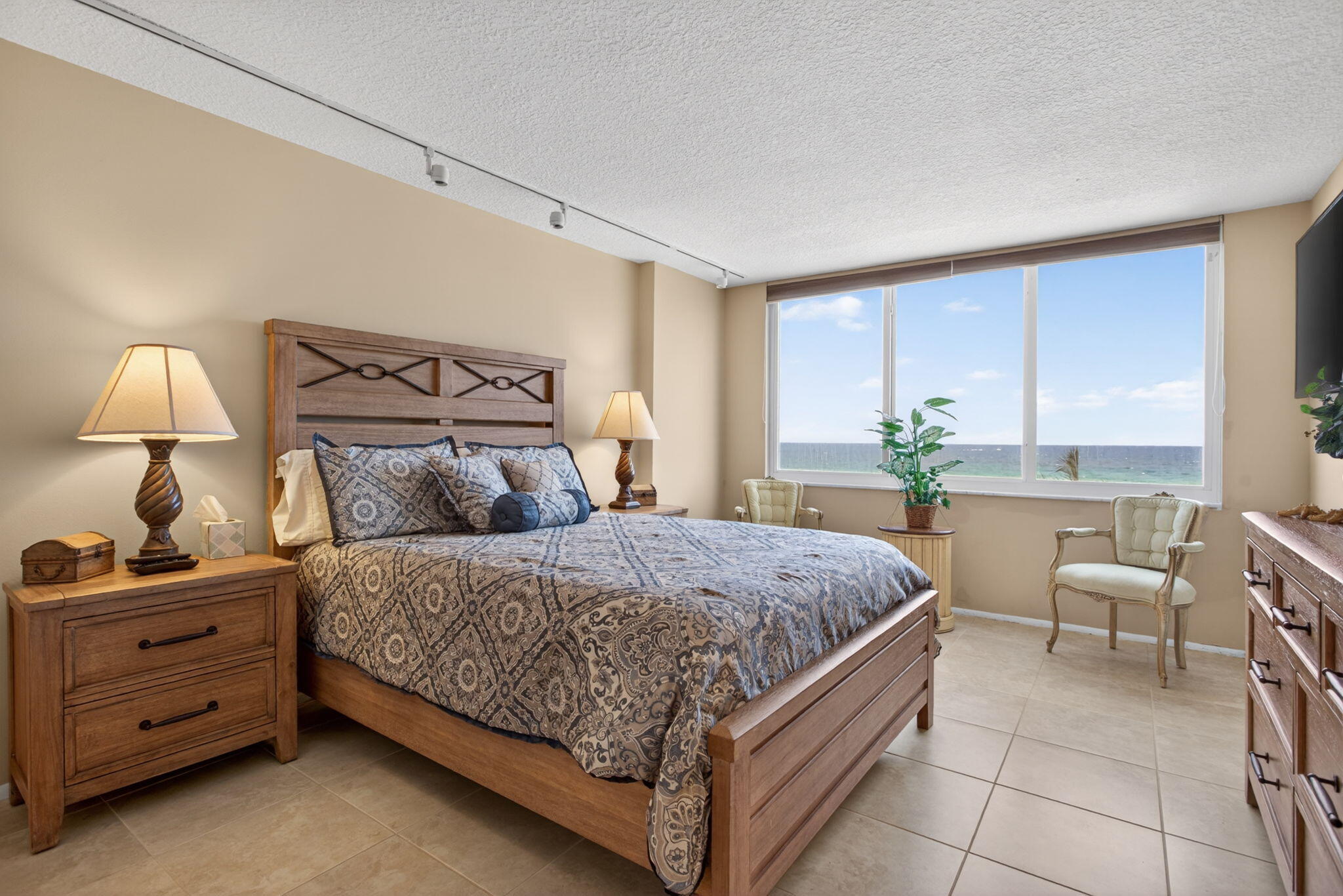 1012 N Ocean Boulevard 408 Property Photo 20