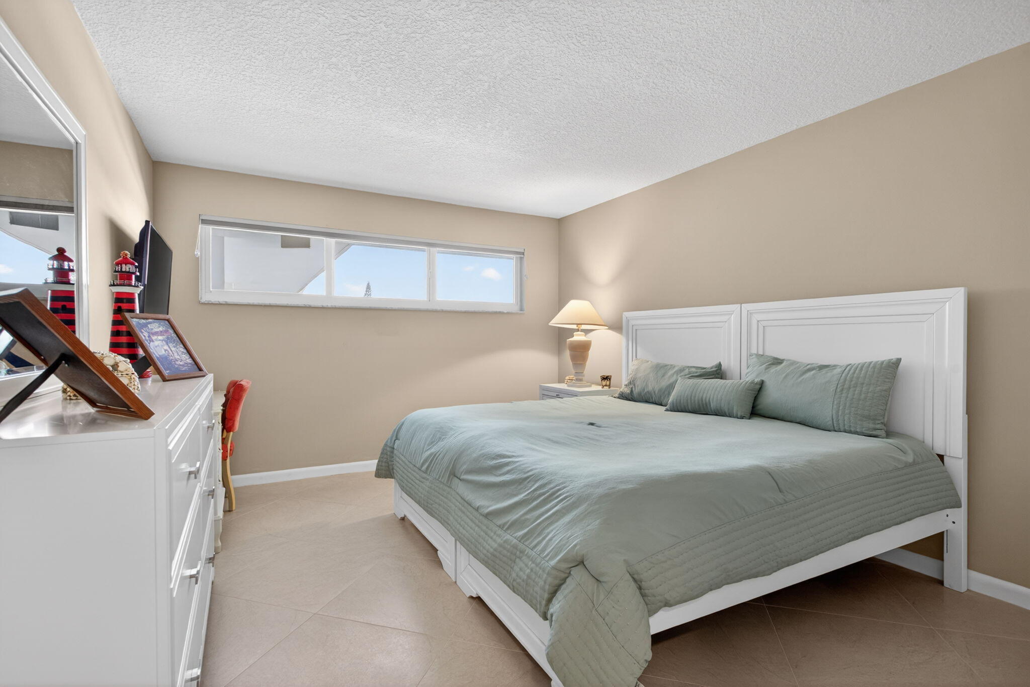 1012 N Ocean Boulevard 408 Property Photo 28
