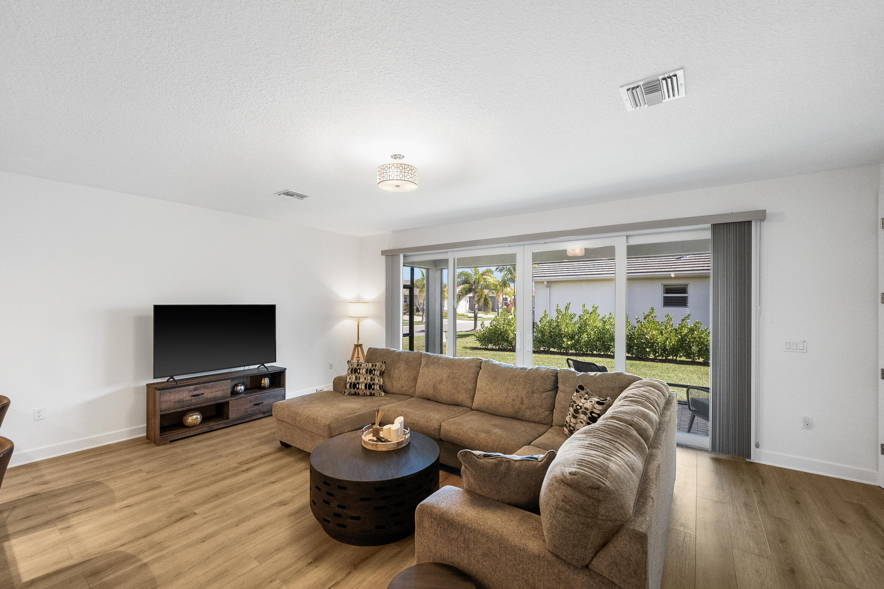 11673 Sw Oceanus Boulevard Property Photo 6