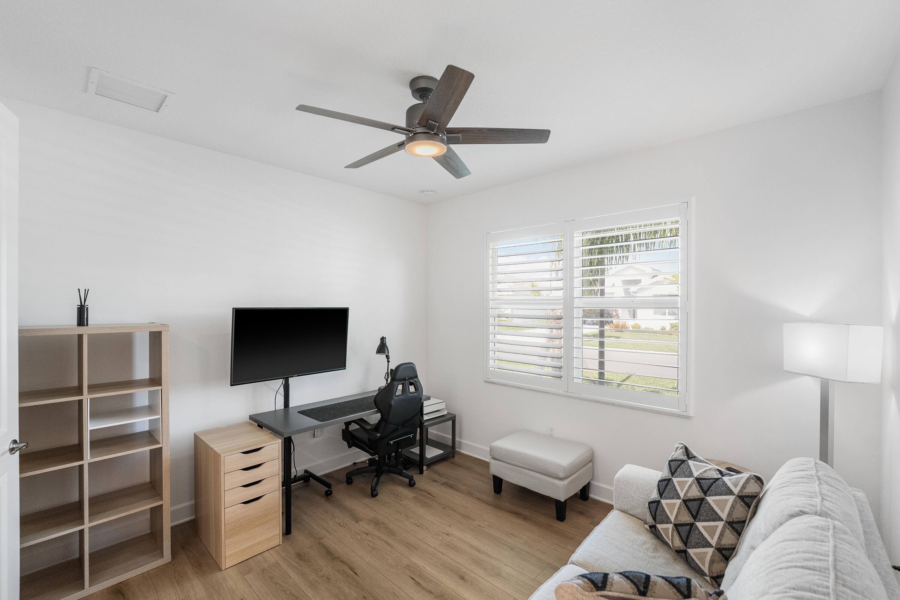 11673 Sw Oceanus Boulevard Property Photo 9