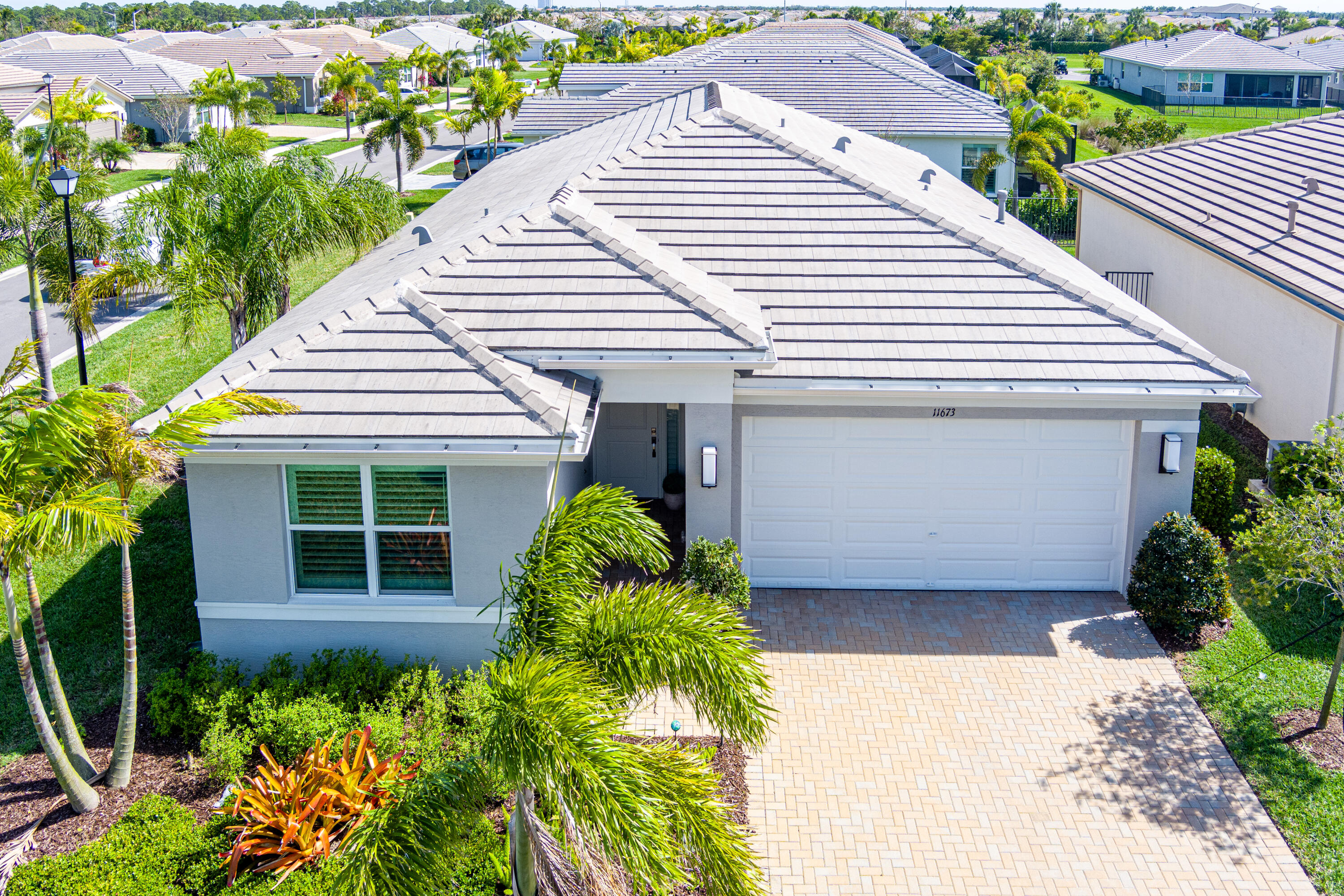 11673 Sw Oceanus Boulevard Property Photo 16