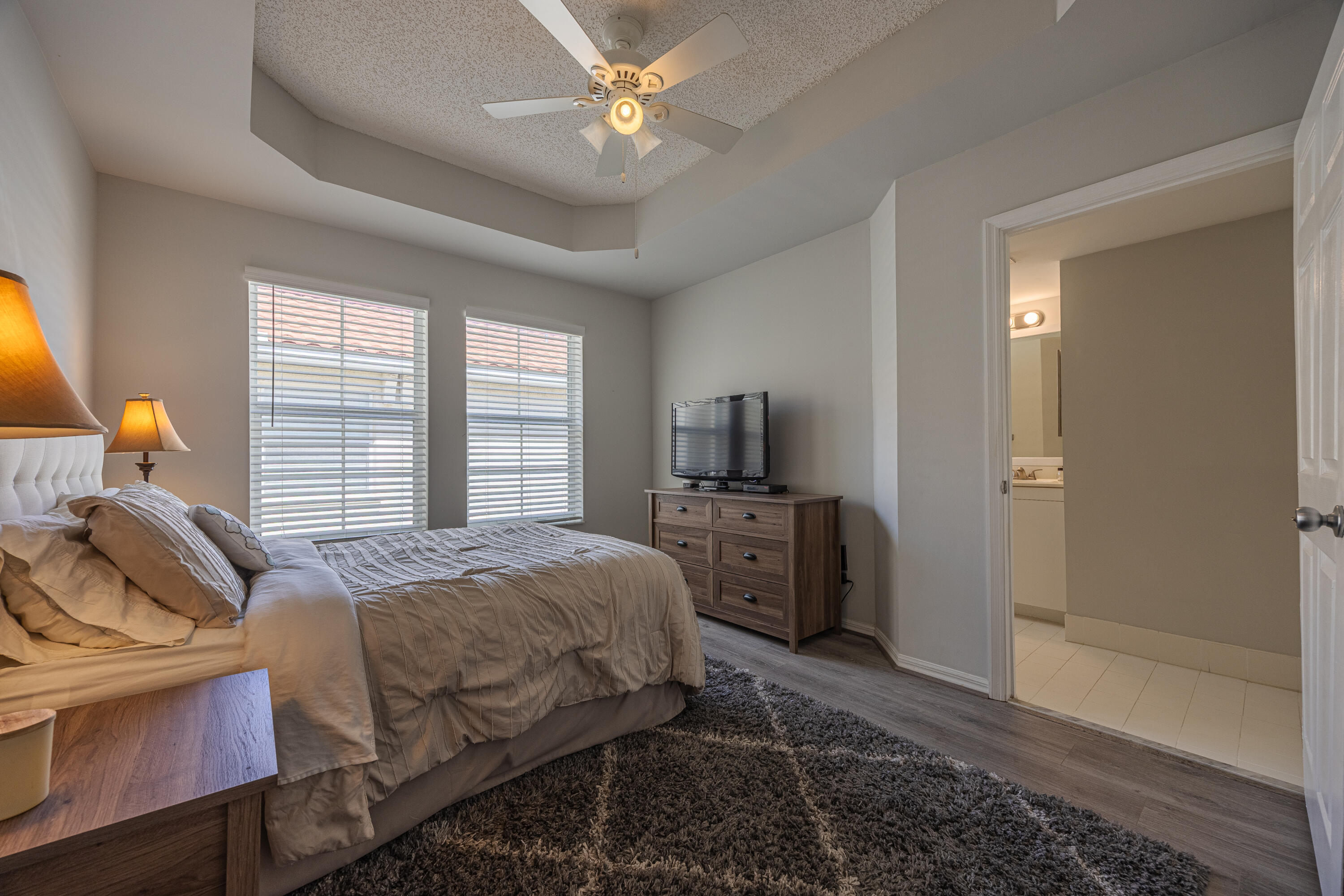 2412 Tuscany Way Property Photo 11
