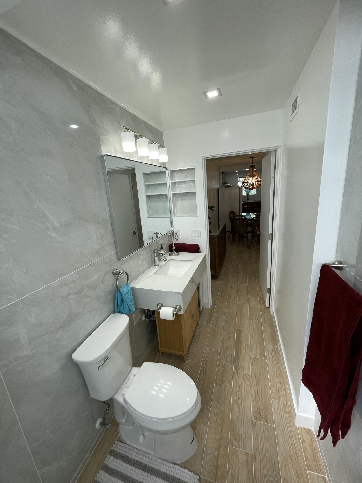 30 Se 13th Street A2 Property Photo 13