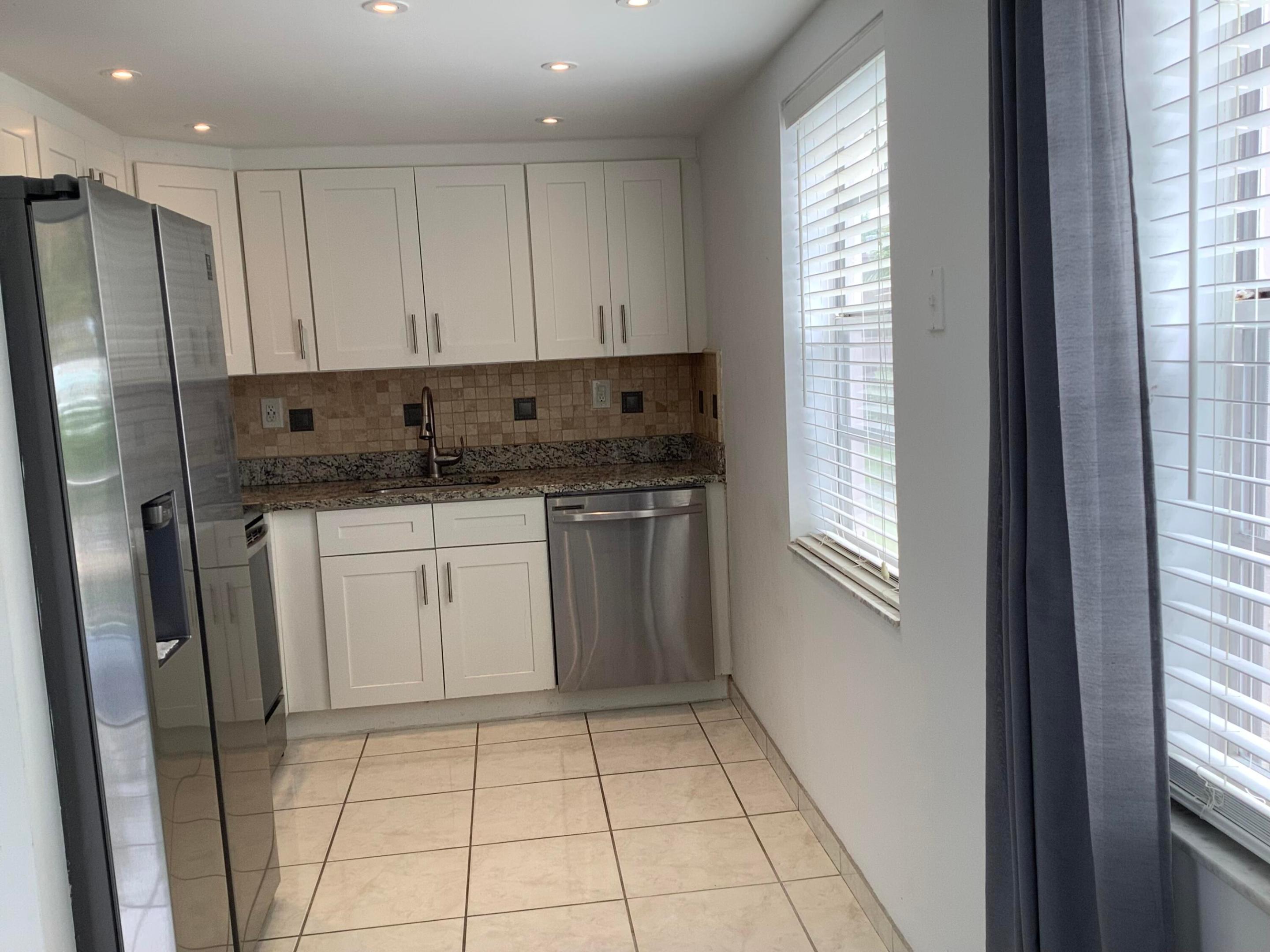 794 Normandy Q Property Photo 4
