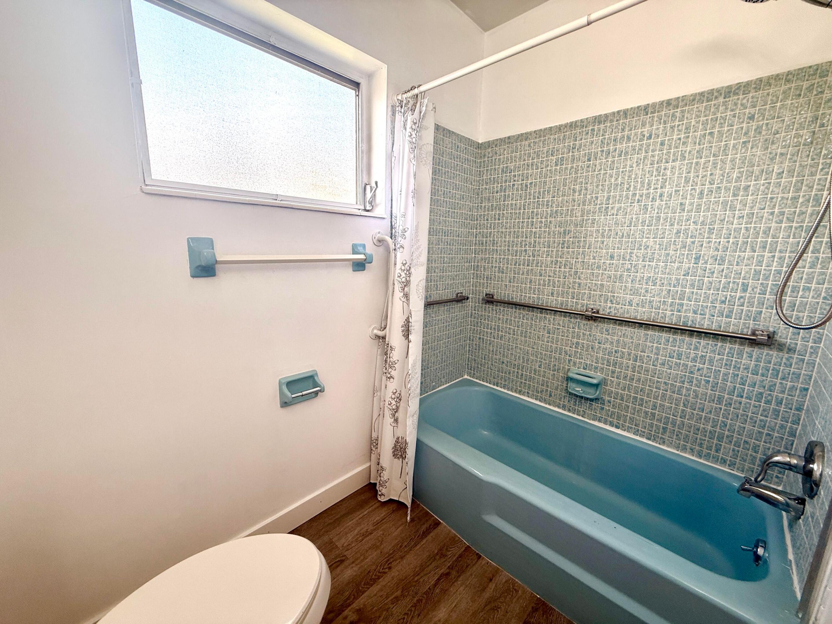 2854 E Crosley Dr Drive E J Property Photo 9