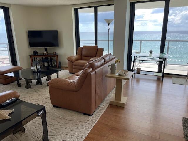 250 S Ocean Boulevard 3h Property Photo 12