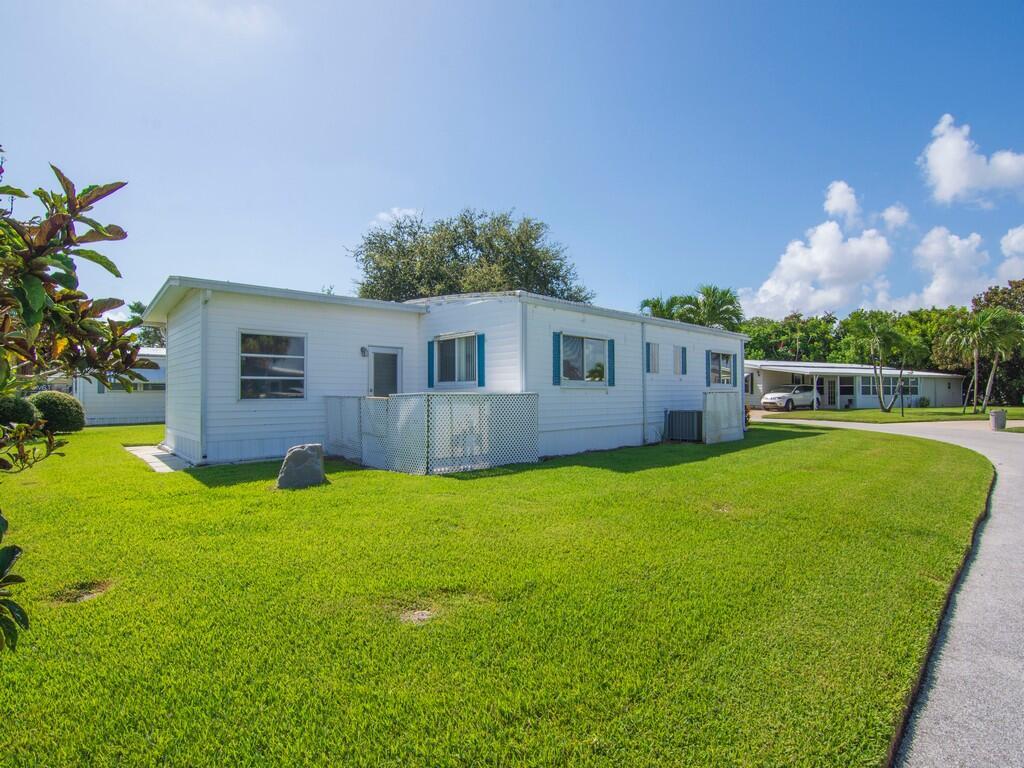 264 Ne Cameo Way Property Photo 7