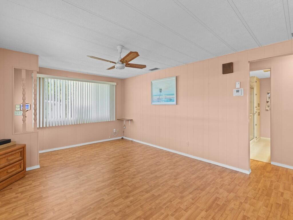 264 Ne Cameo Way Property Photo 22