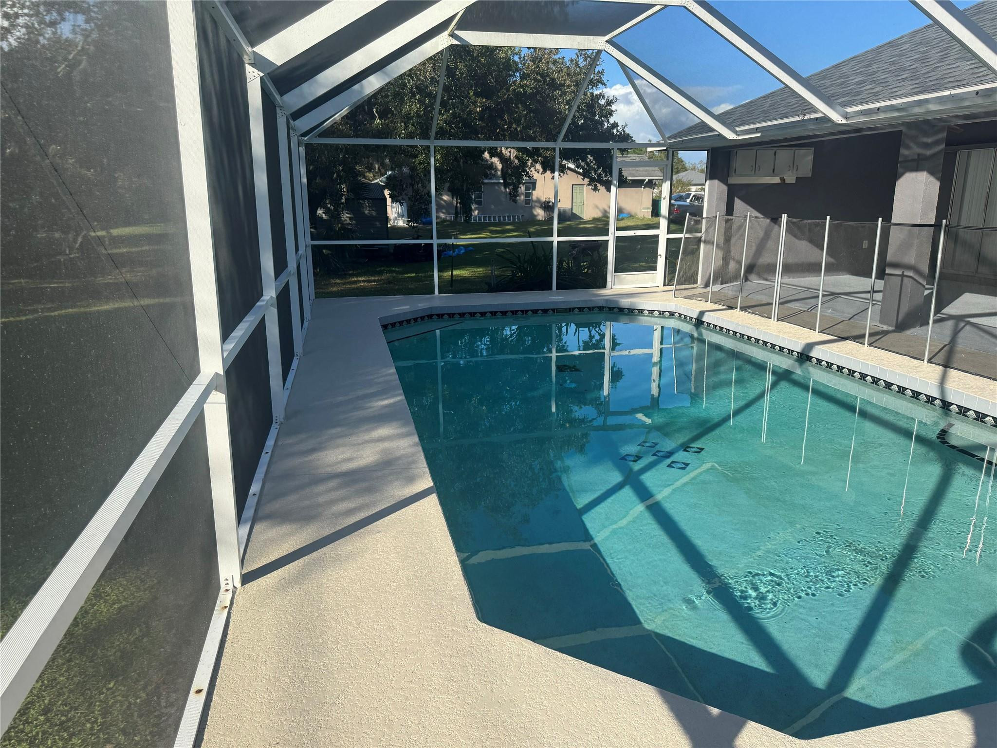 529 Guild Street Property Photo 8