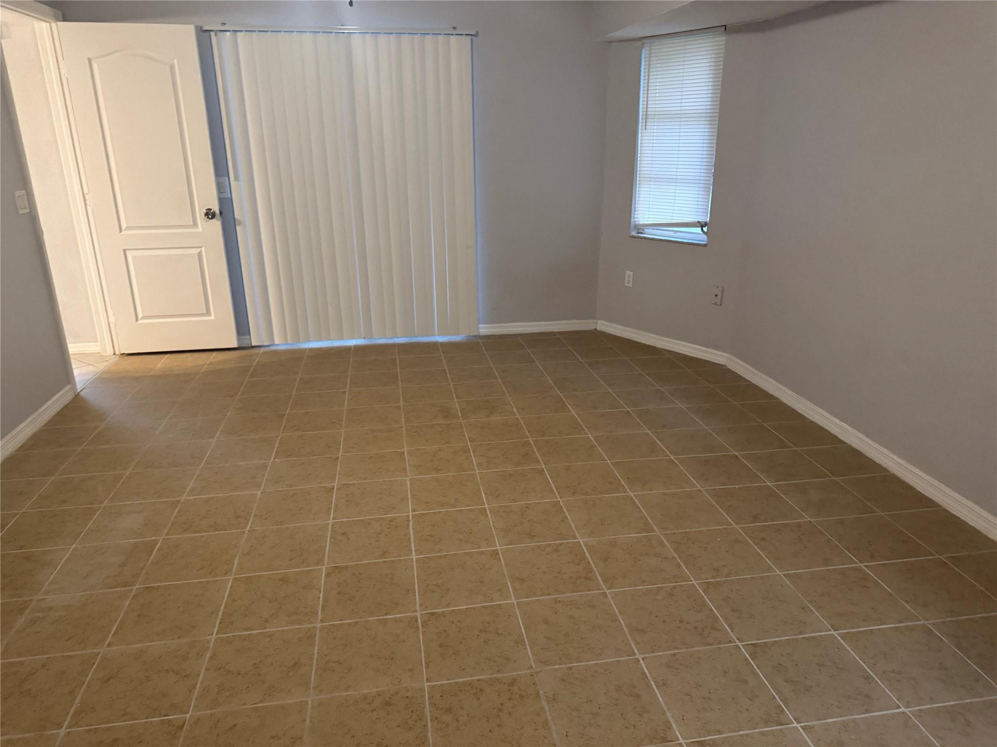 529 Guild Street Property Photo 27