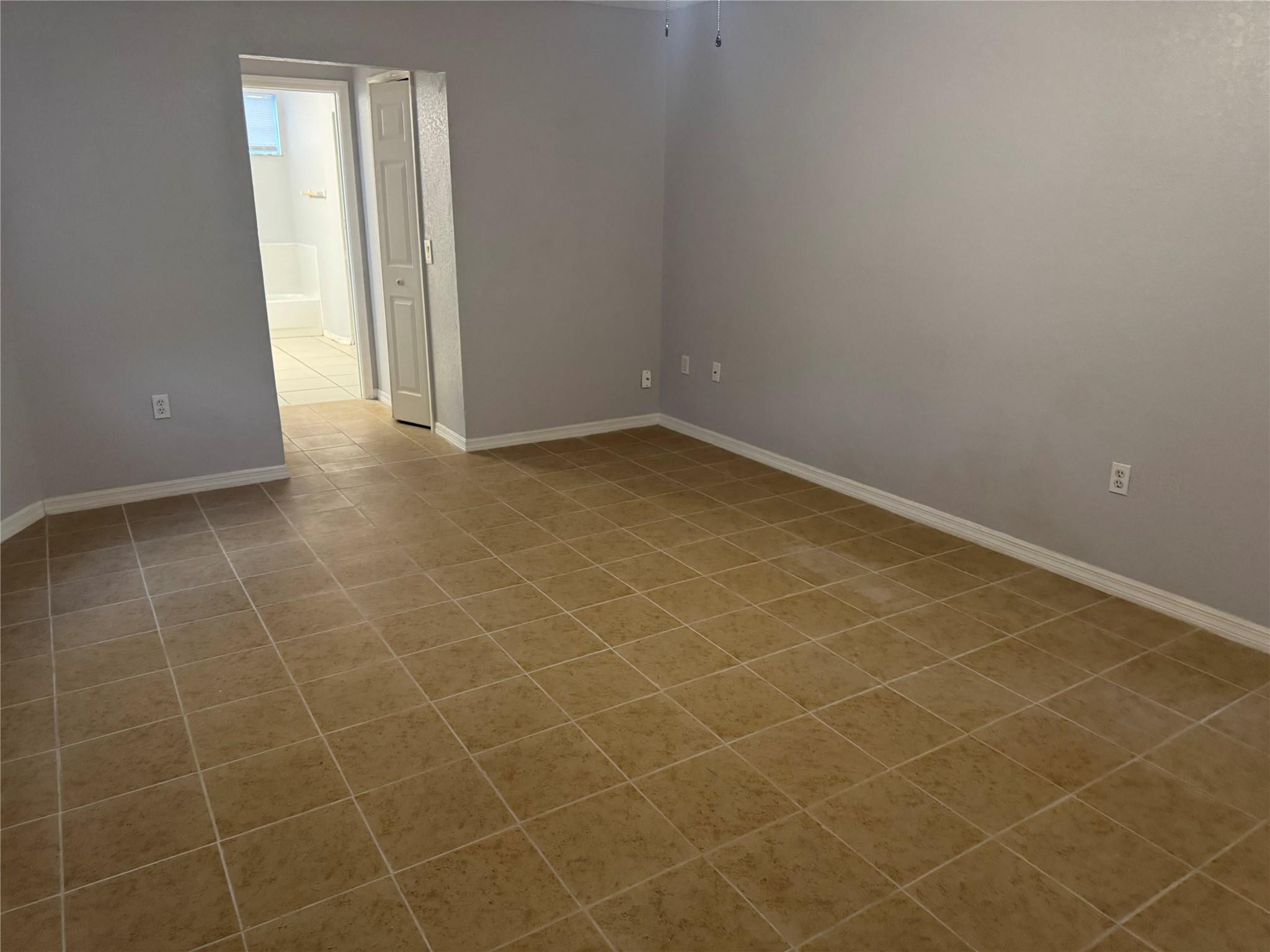 529 Guild Street Property Photo 28