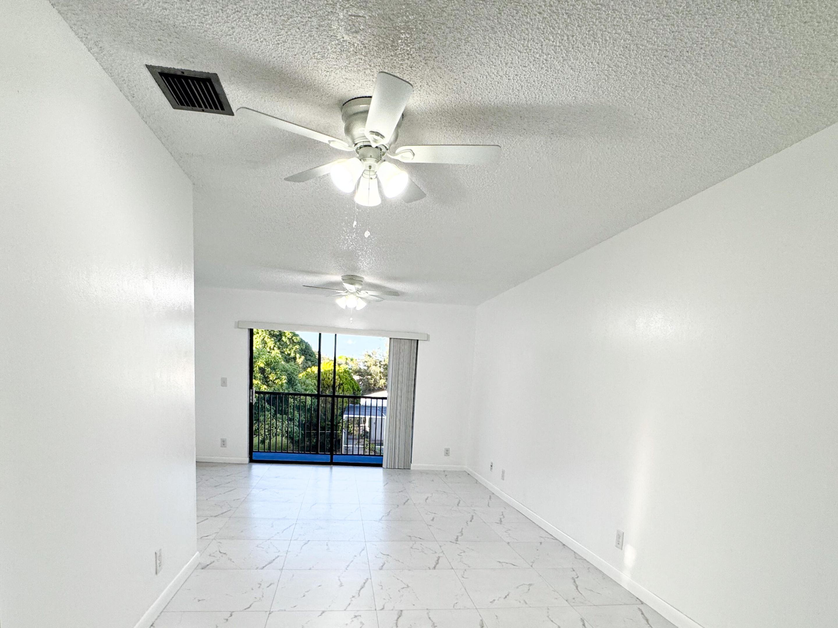 10687 Royal Palm Boulevard Property Photo 5