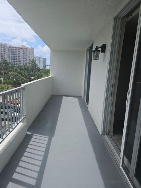 1421 S Ocean Boulevard 412 Property Photo 11