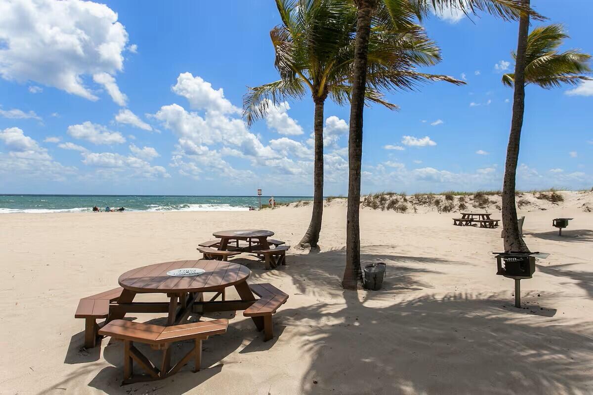 1421 S Ocean Boulevard 412 Property Photo 19