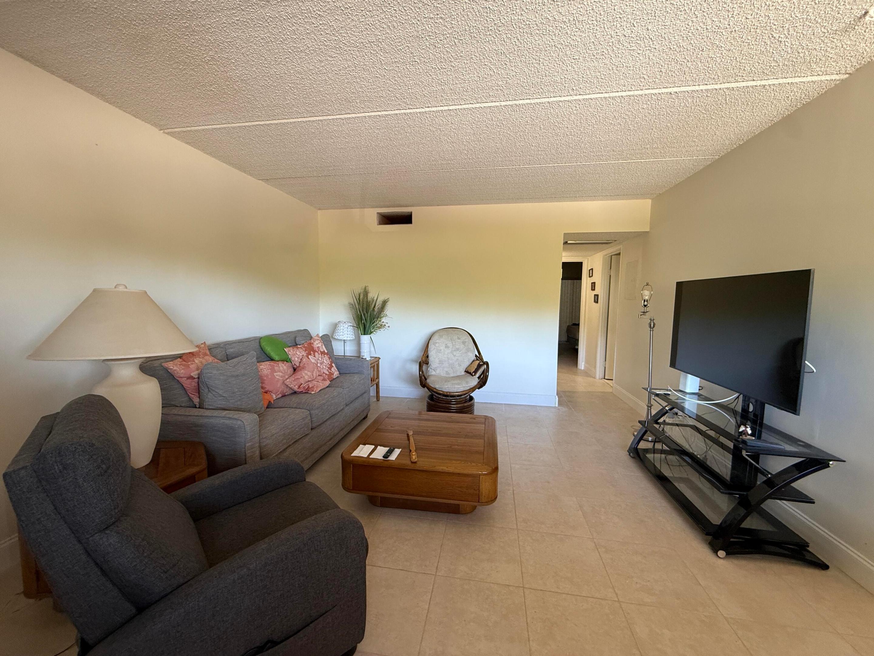 3300 Springdale Boulevard 202 Property Photo 3