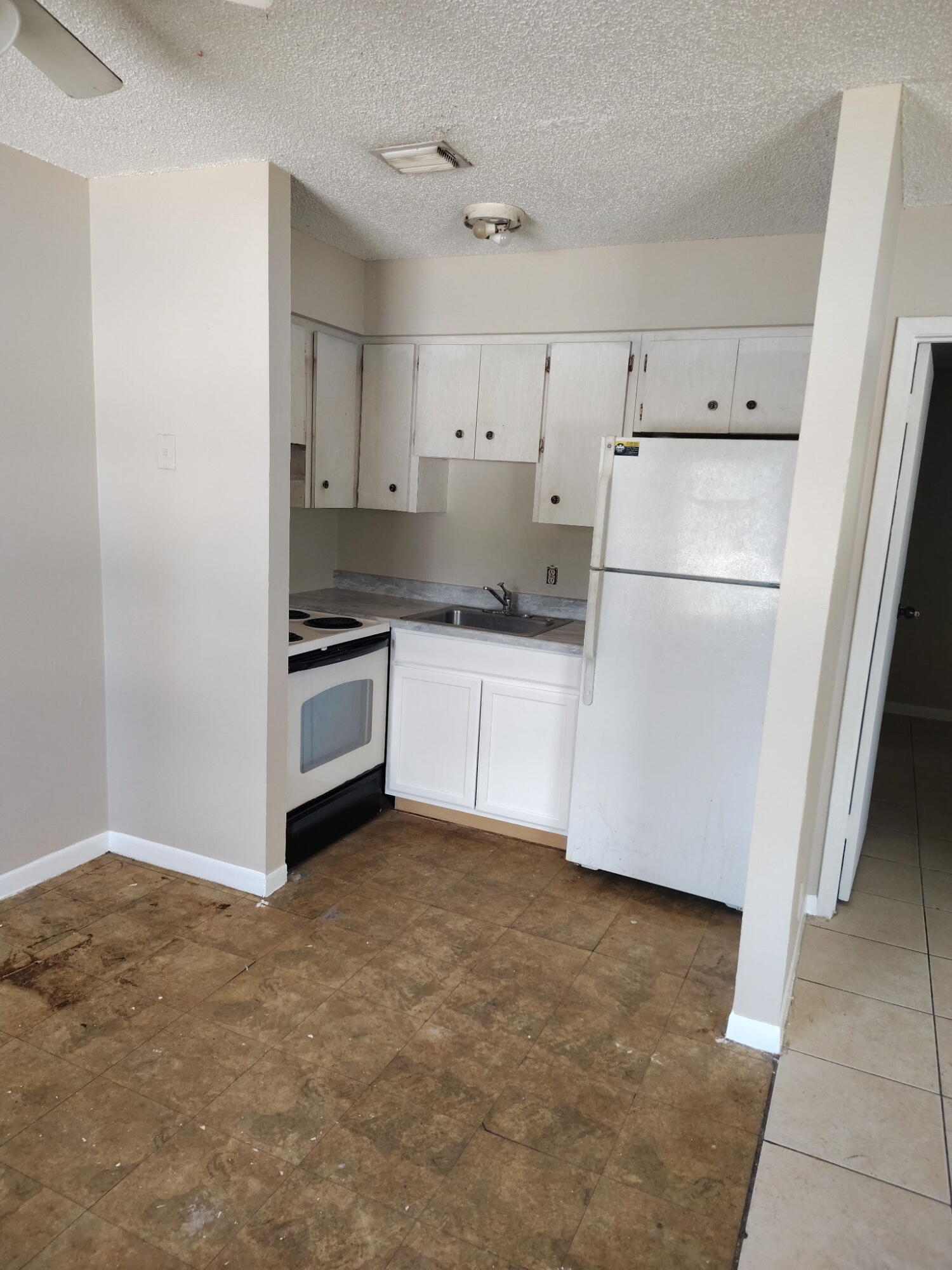 3656 Coconut Road Property Photo 6