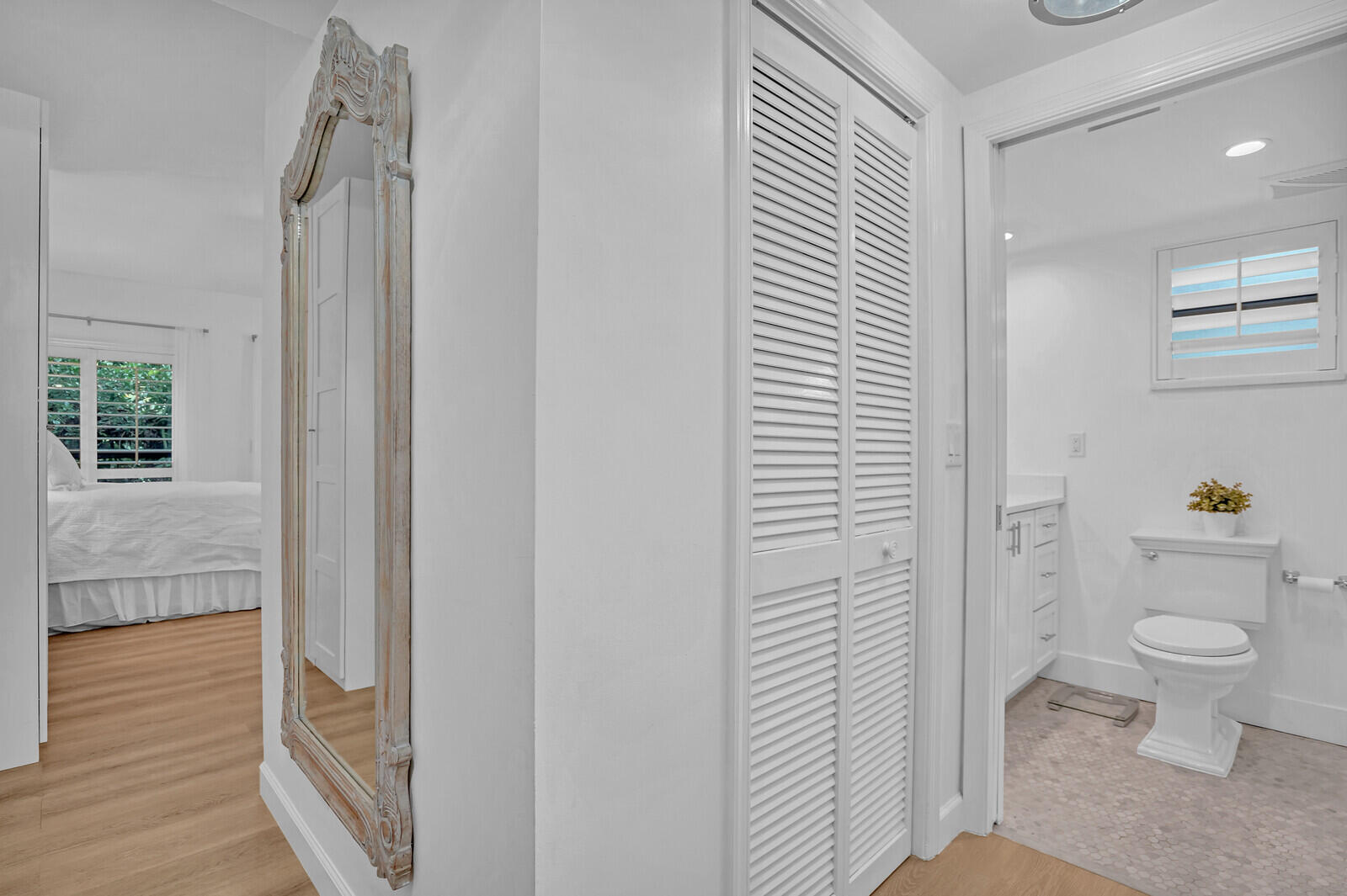 11863 Wimbledon Circle 423 Property Photo 10