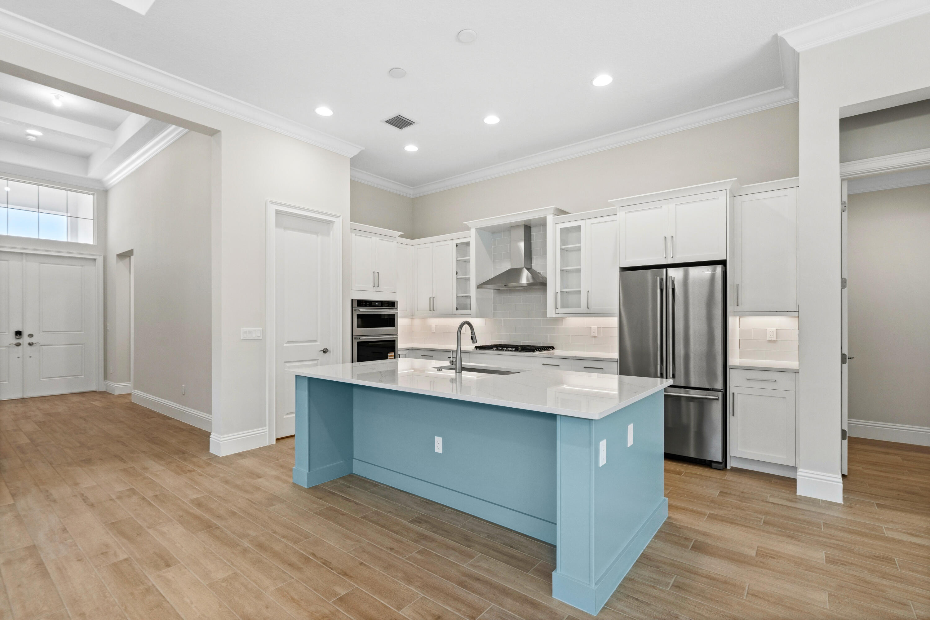 4121 Lucaya Pointe Way Property Photo 9