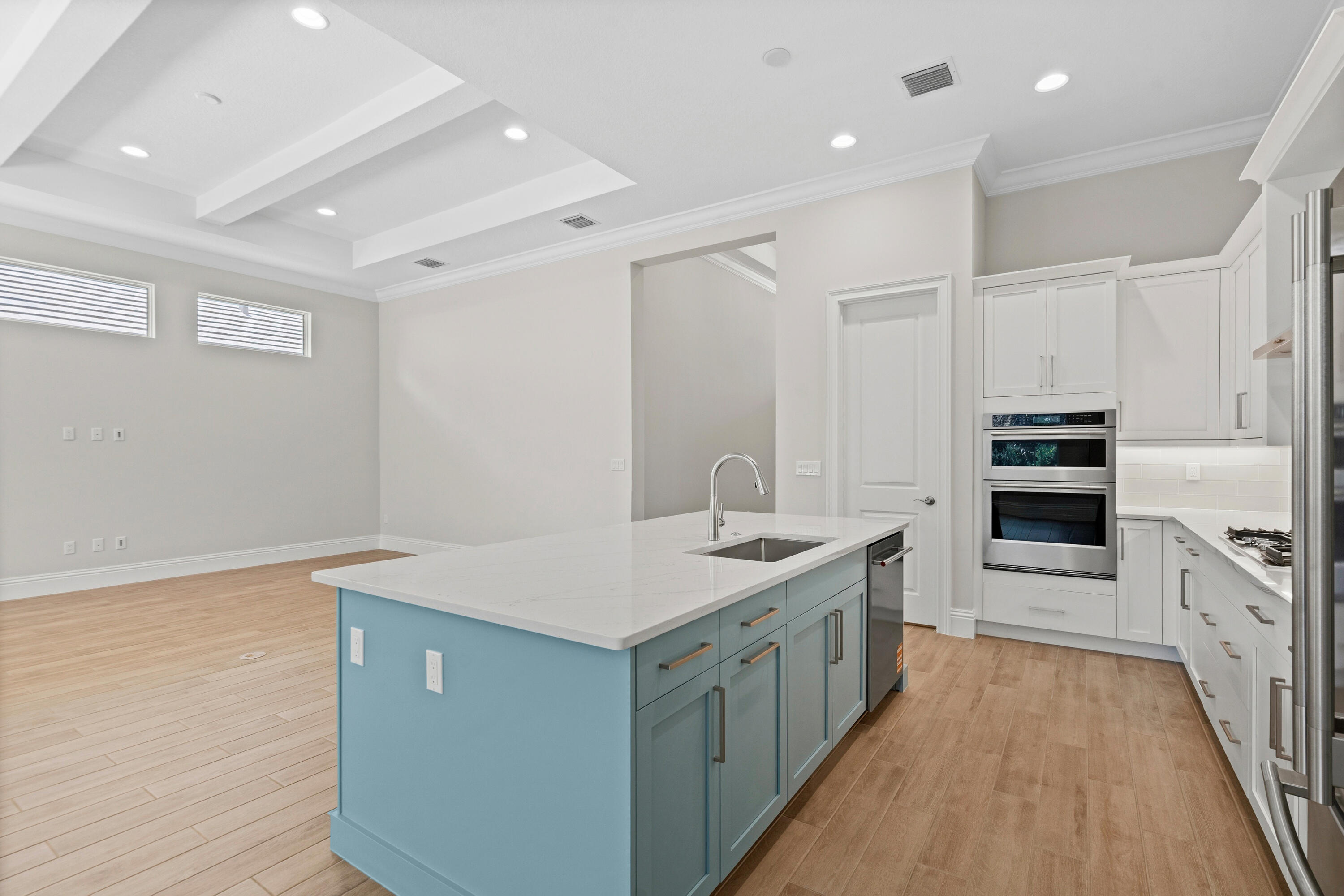 4121 Lucaya Pointe Way Property Photo 12