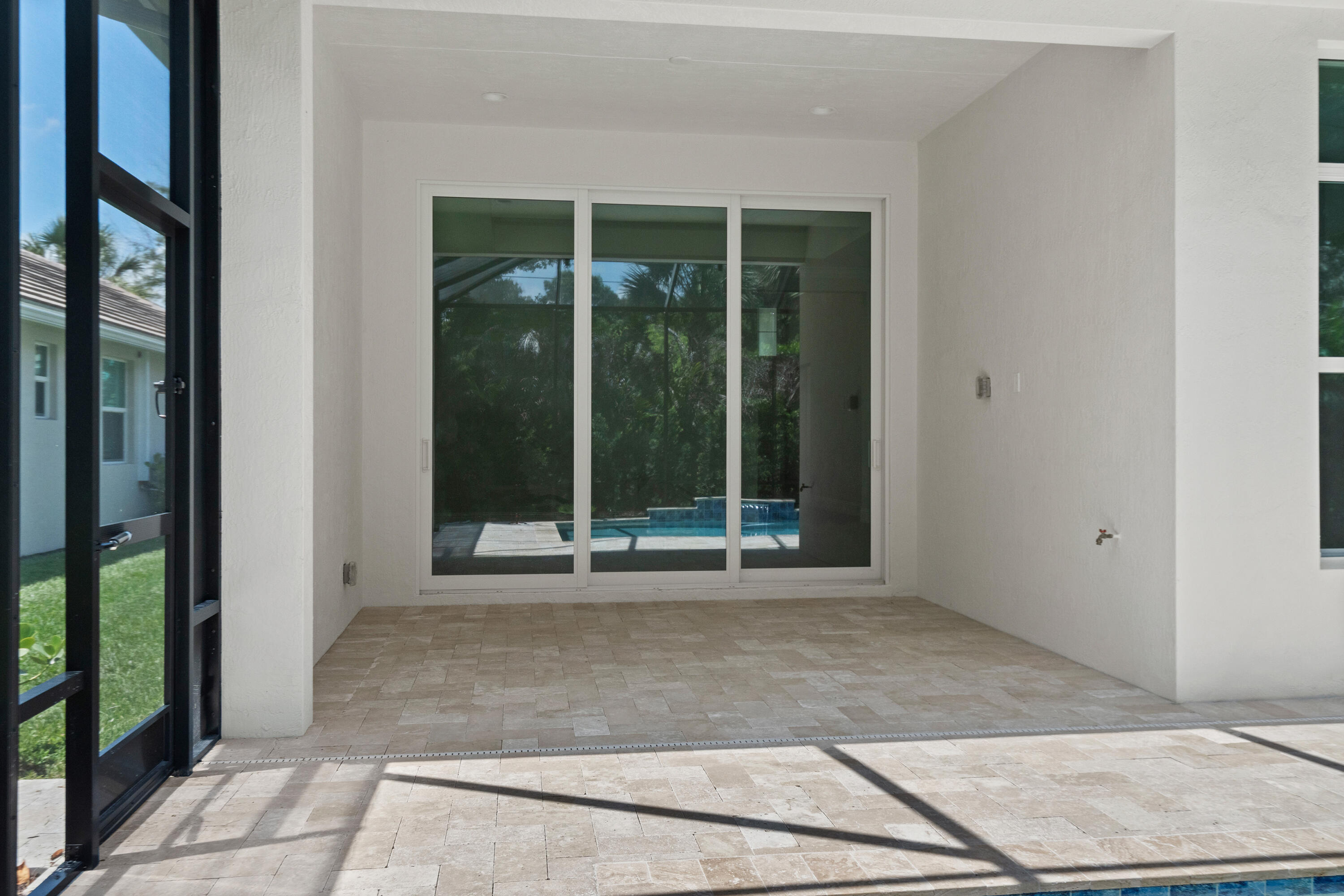 4121 Lucaya Pointe Way Property Photo 29