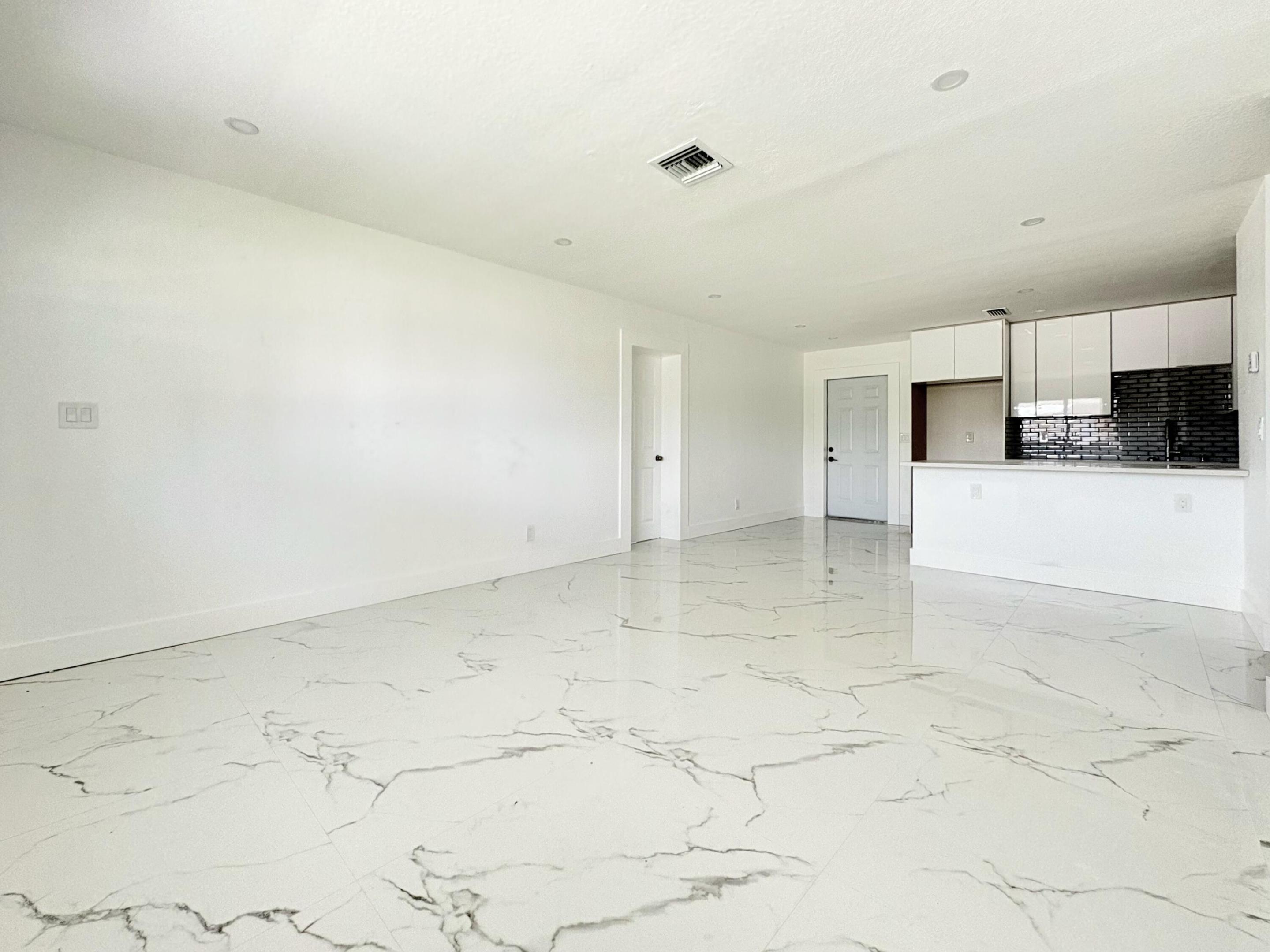 6507 Alexander Road Property Photo 10