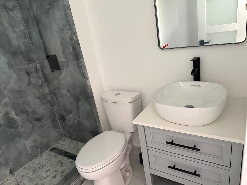 112 Royal Park Drive 4b Property Photo 6
