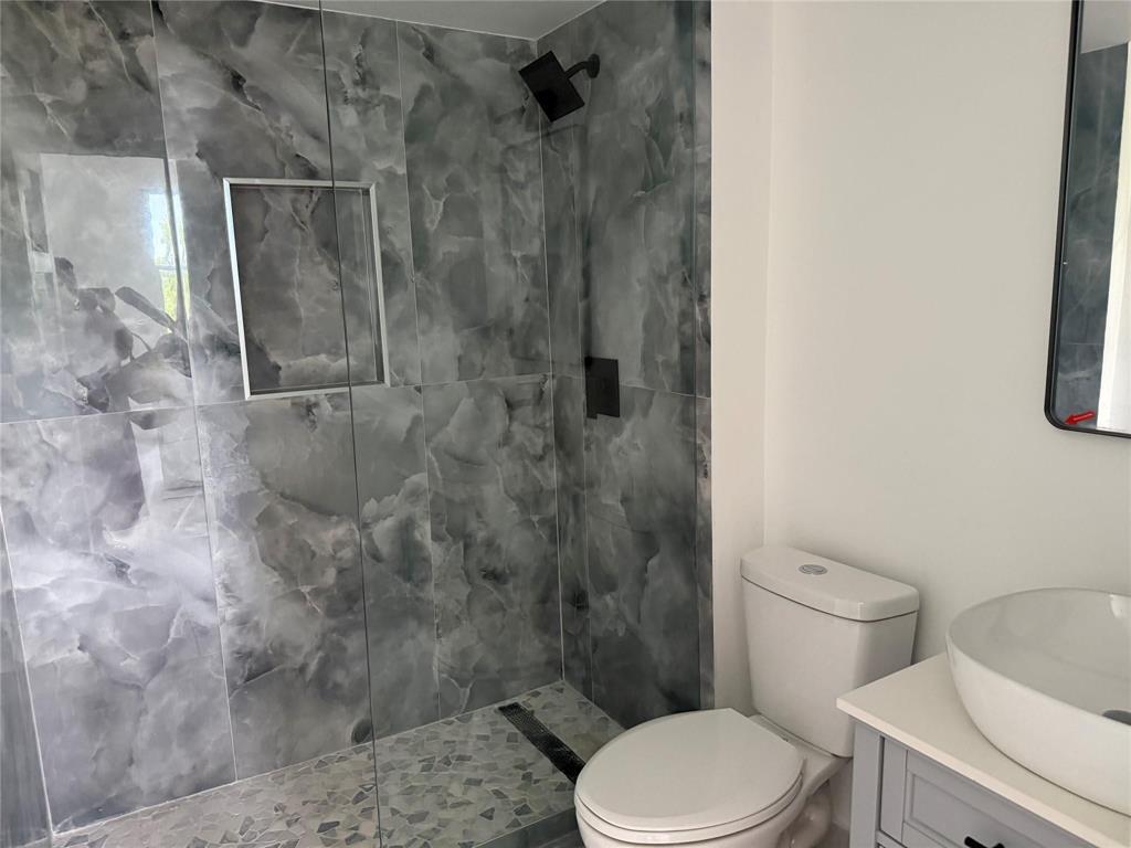 112 Royal Park Drive 4b Property Photo 16