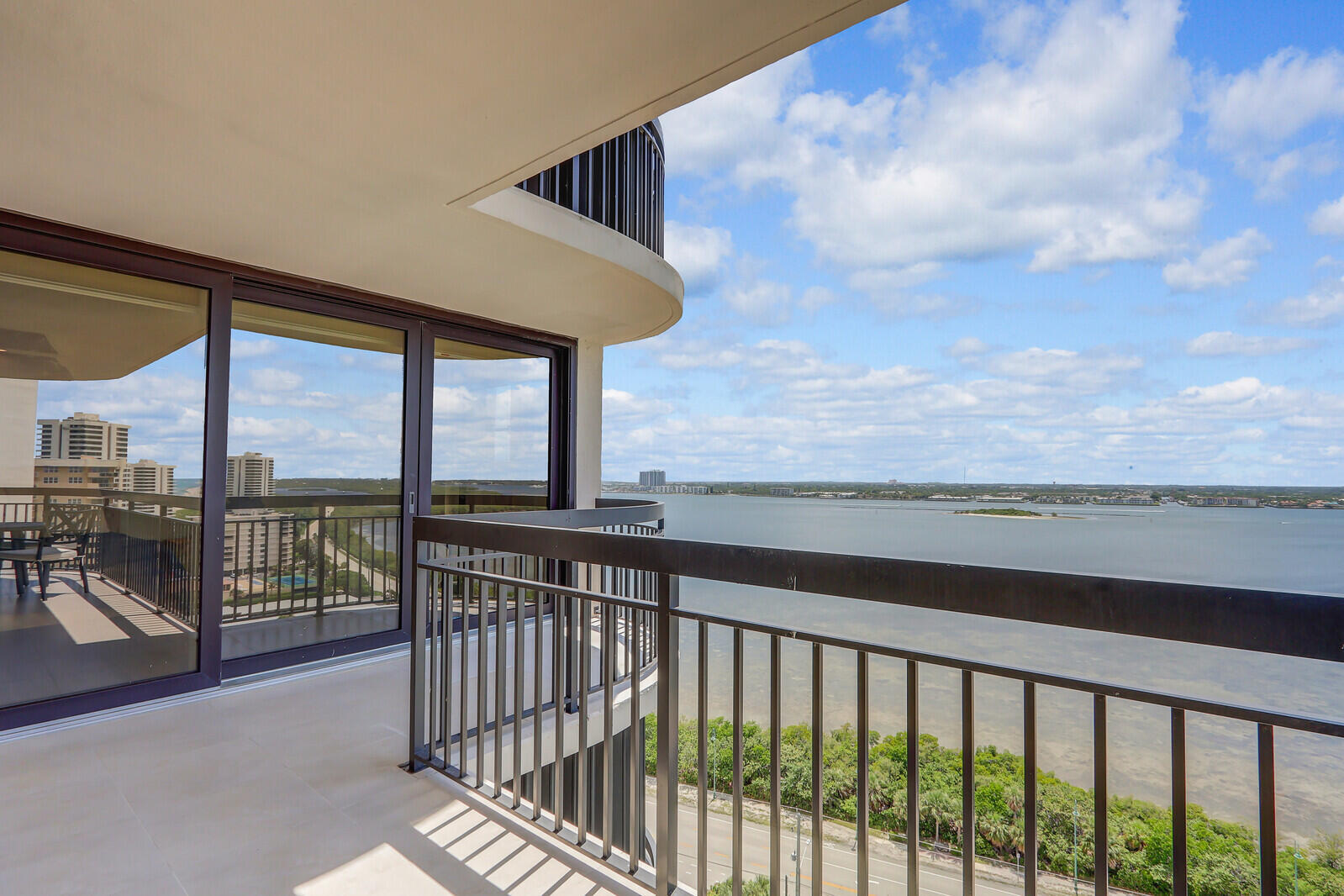 5380 N Ocean Drive 18j Property Photo 65