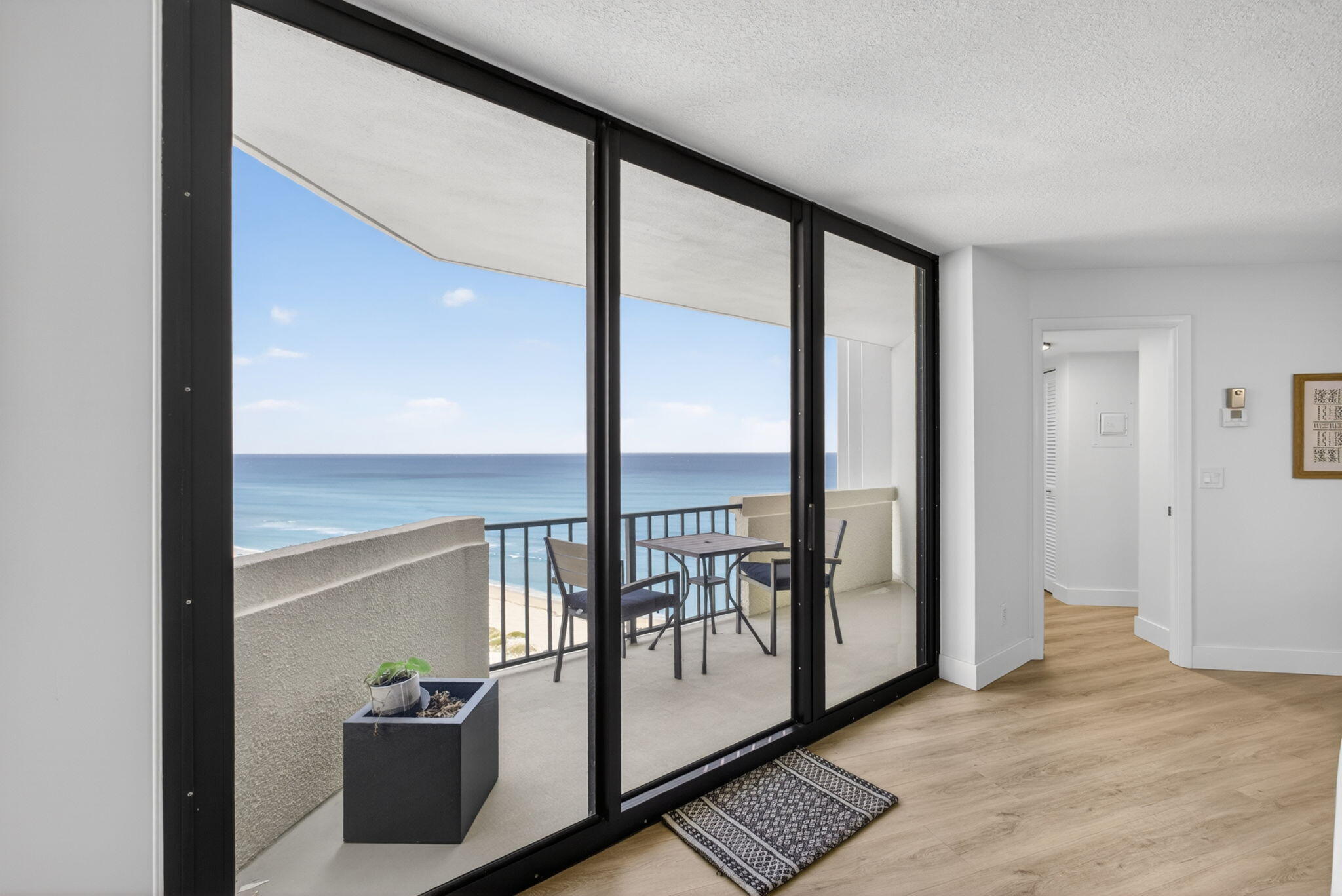 2800 N Ocean Drive A-19c Property Photo 14