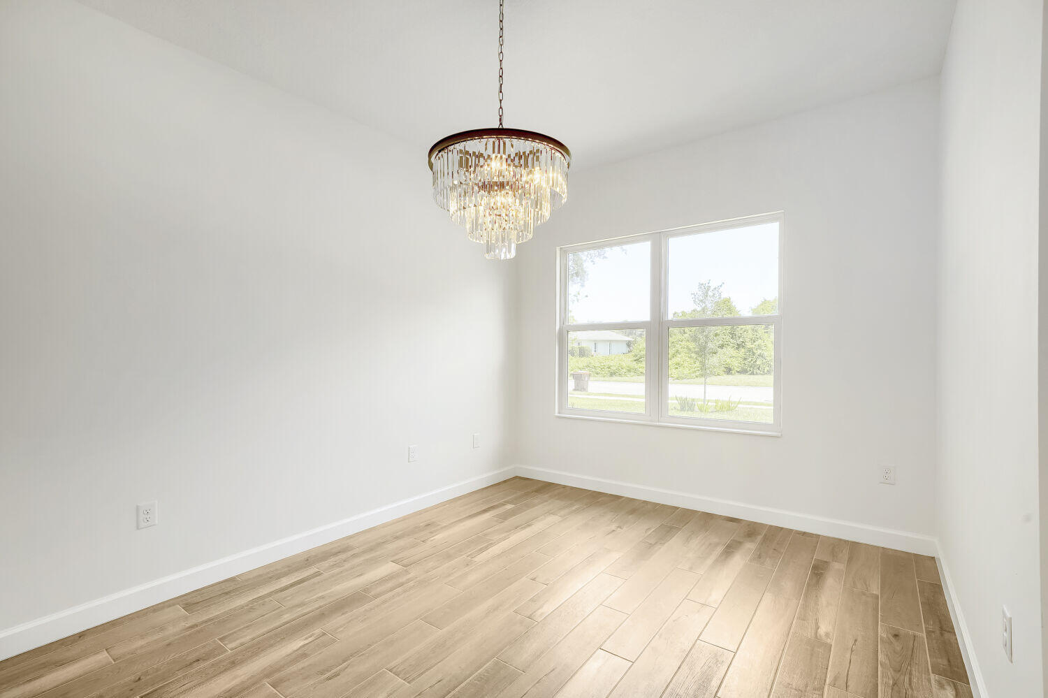 6635 49th Court Property Photo 12