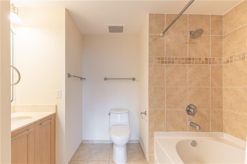 511 Se 5th Avenue 1118 Property Photo 6