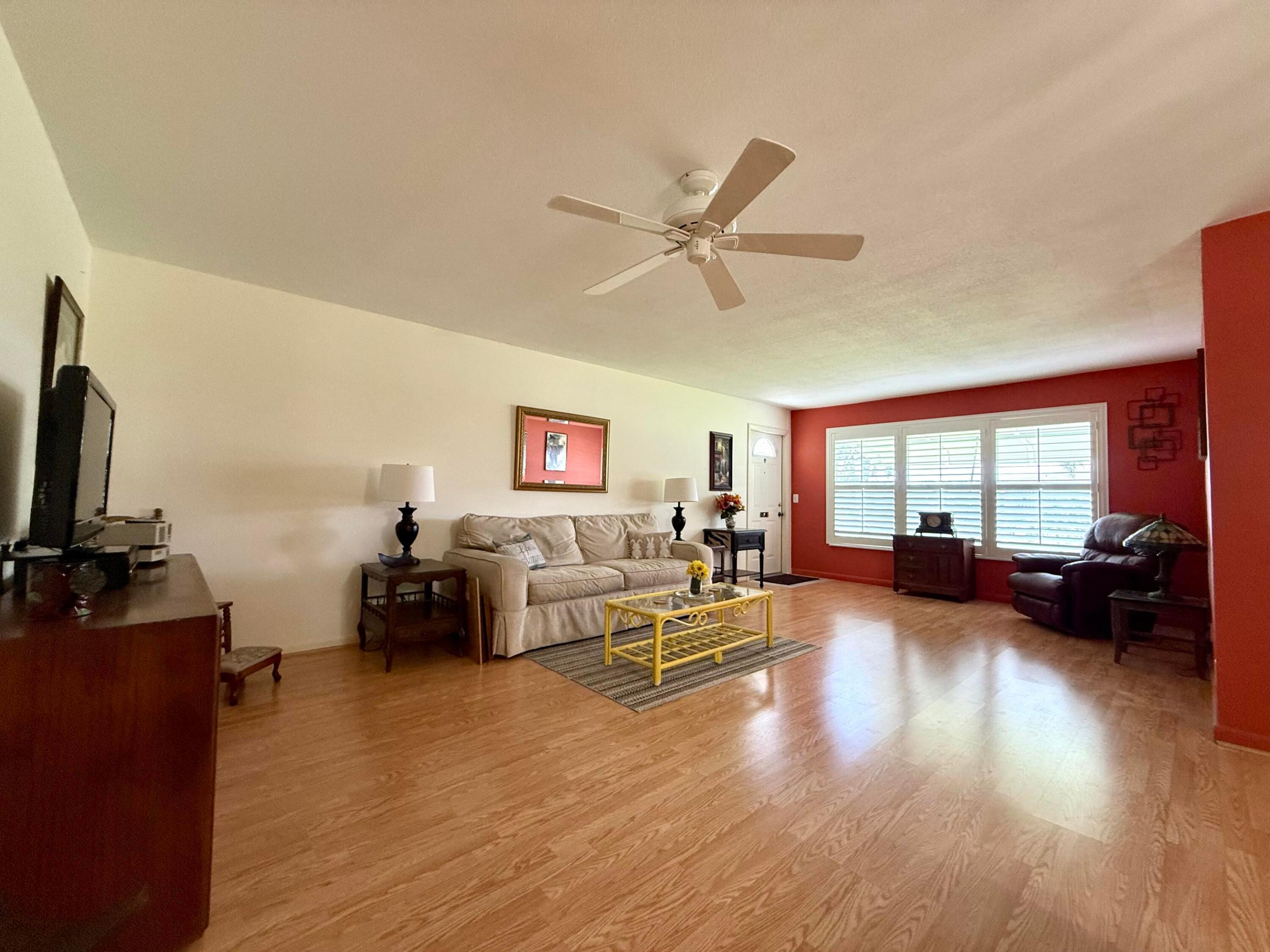 215 South Boulevard C Property Photo 4