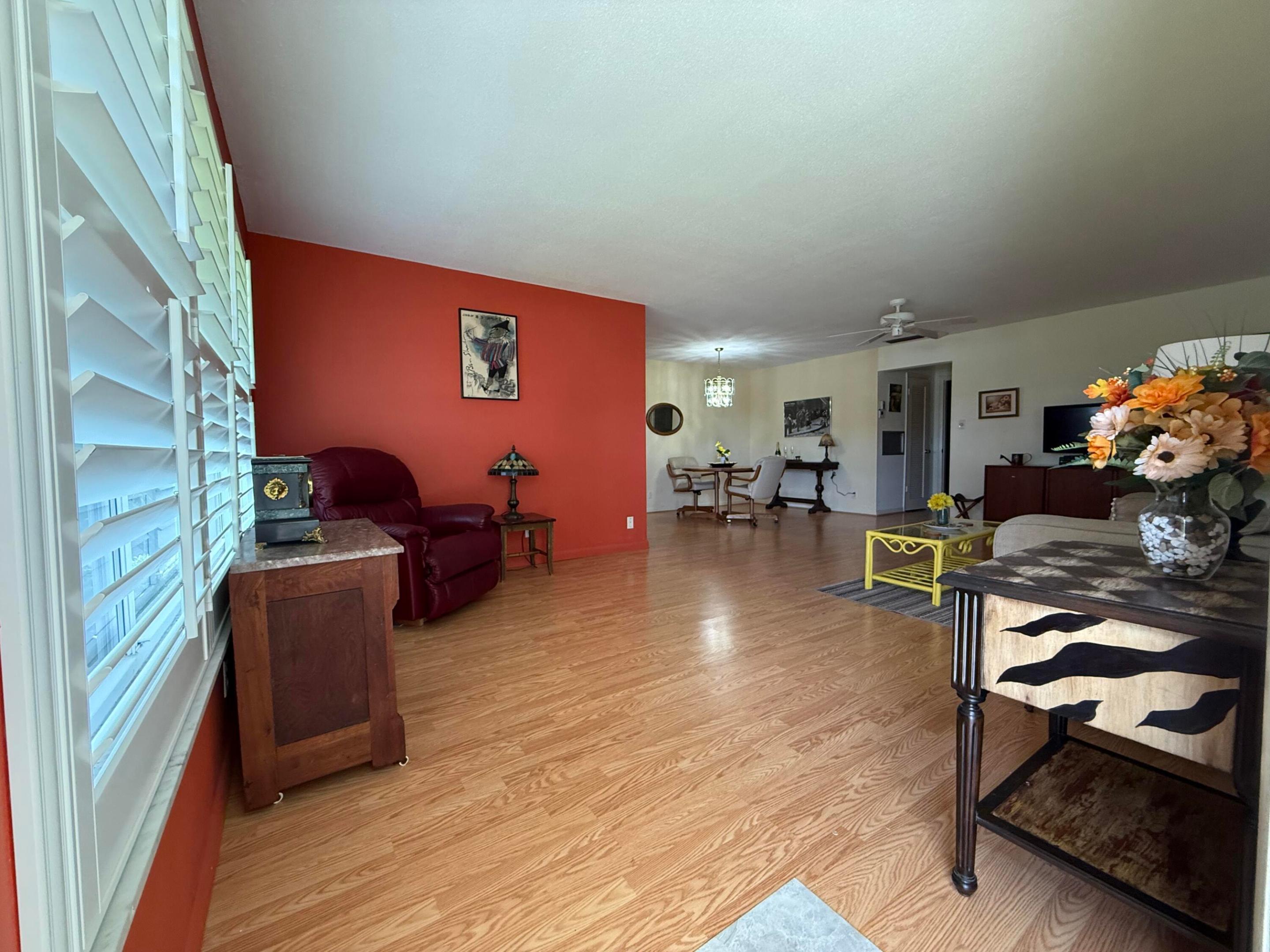 215 South Boulevard C Property Photo 6
