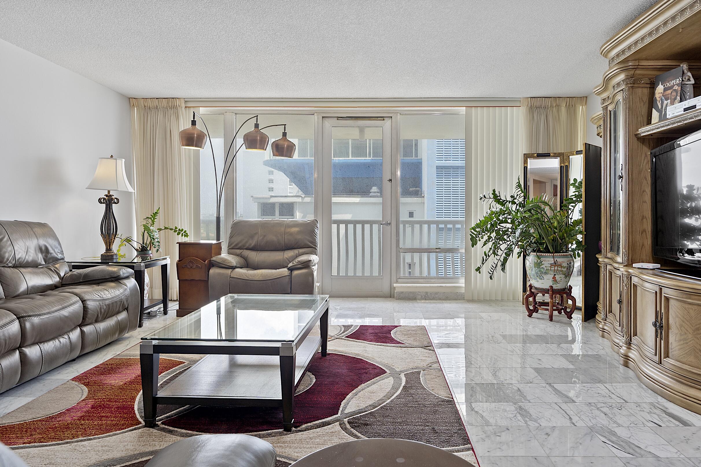 4020 Galt Ocean Drive 1009 Property Photo 15