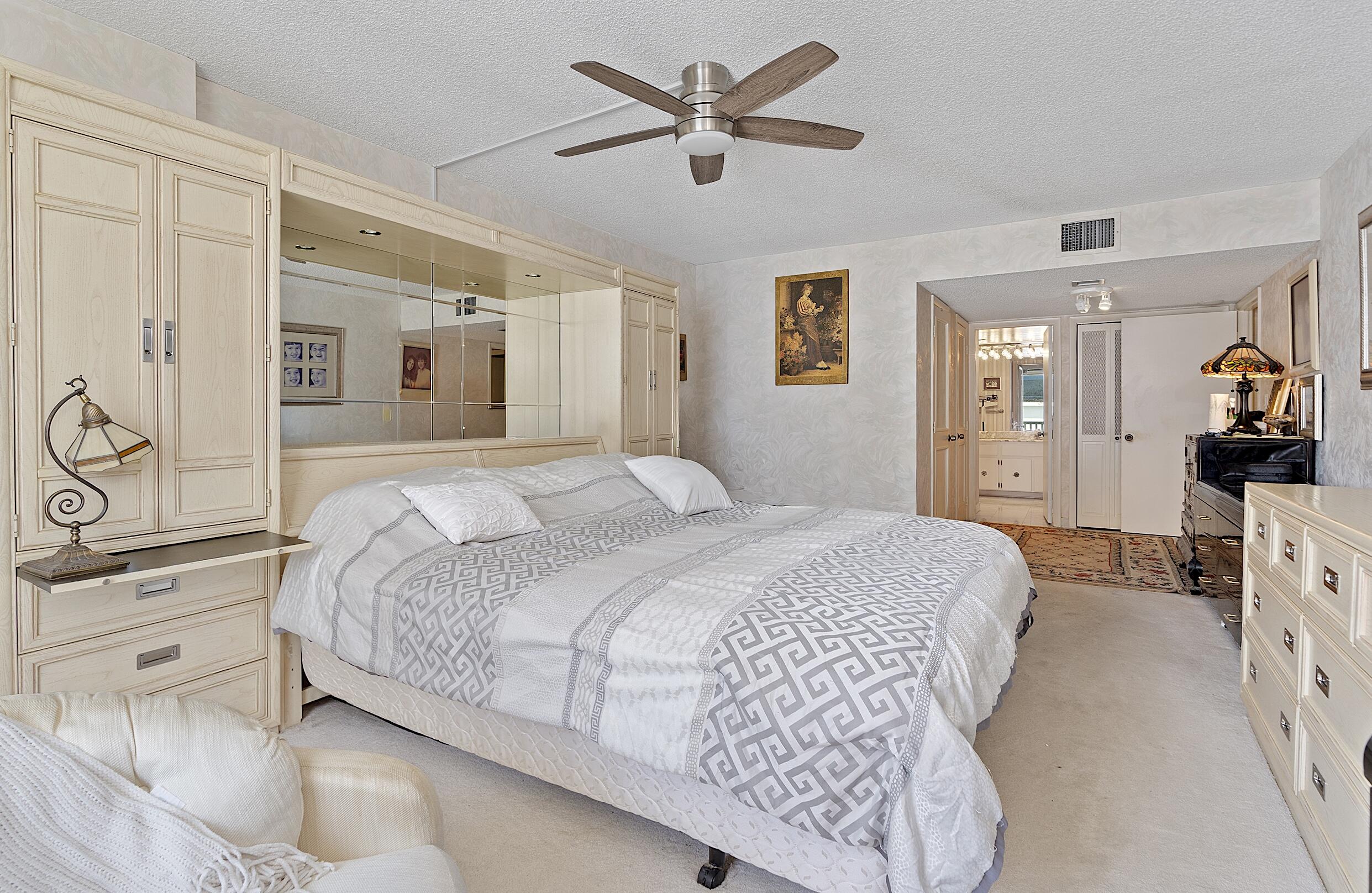 4020 Galt Ocean Drive 1009 Property Photo 26