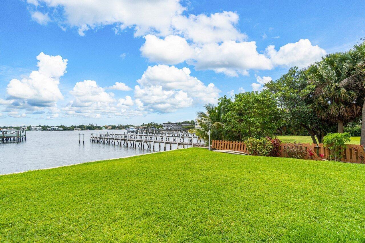 324 N Lake Drive Property Photo 37