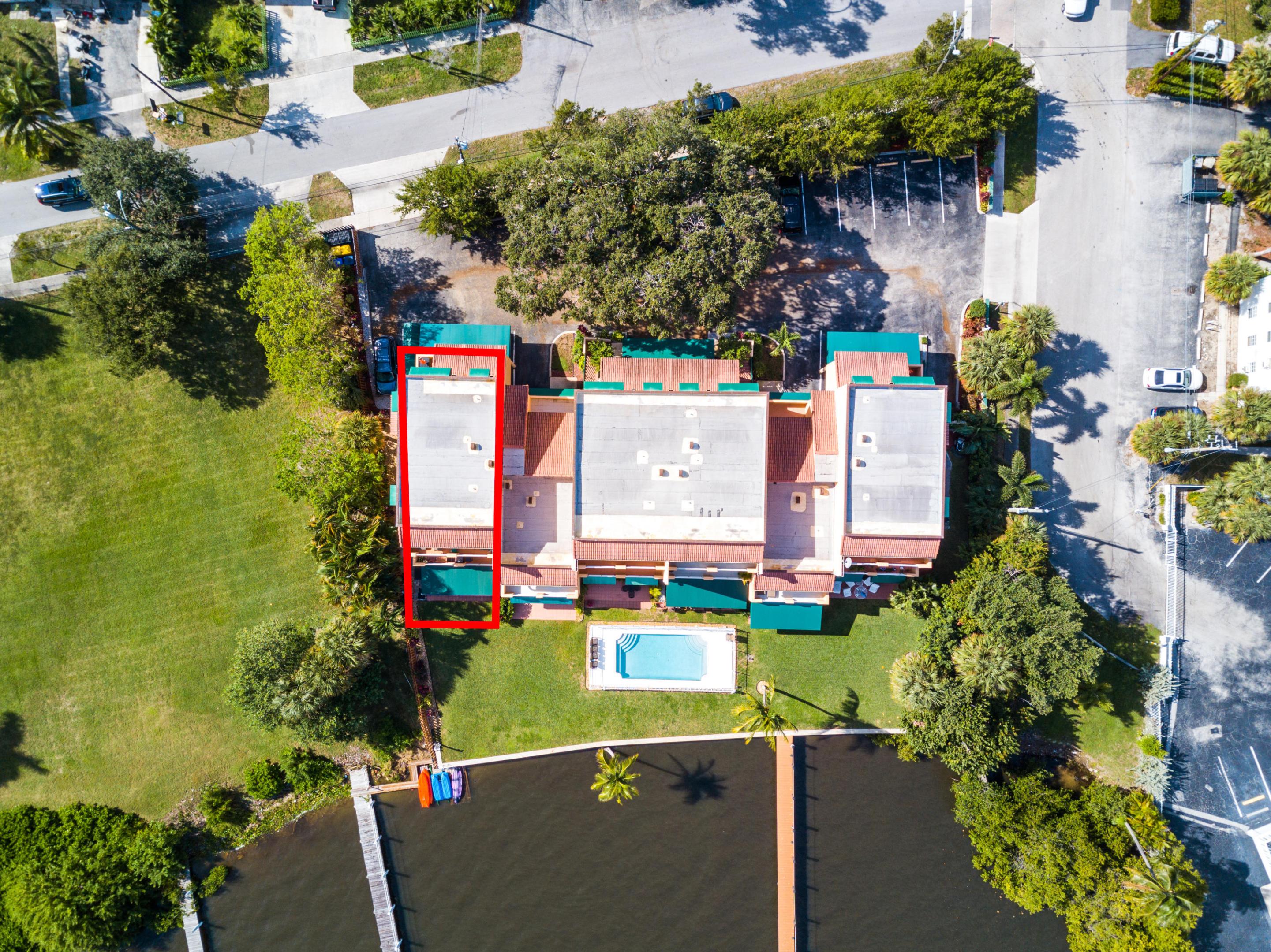 324 N Lake Drive Property Photo 43