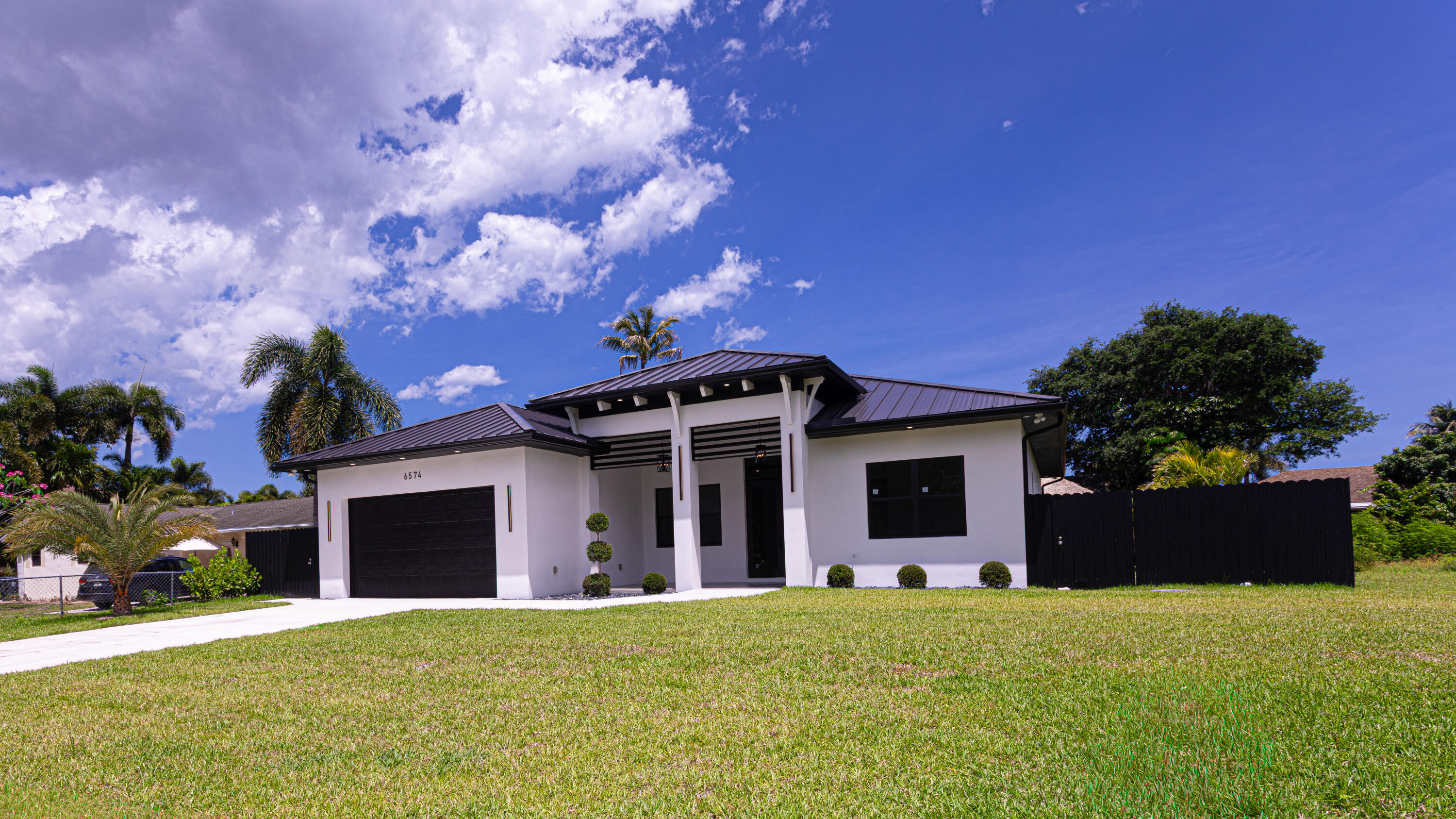 6574 Rigger Road Property Photo 1