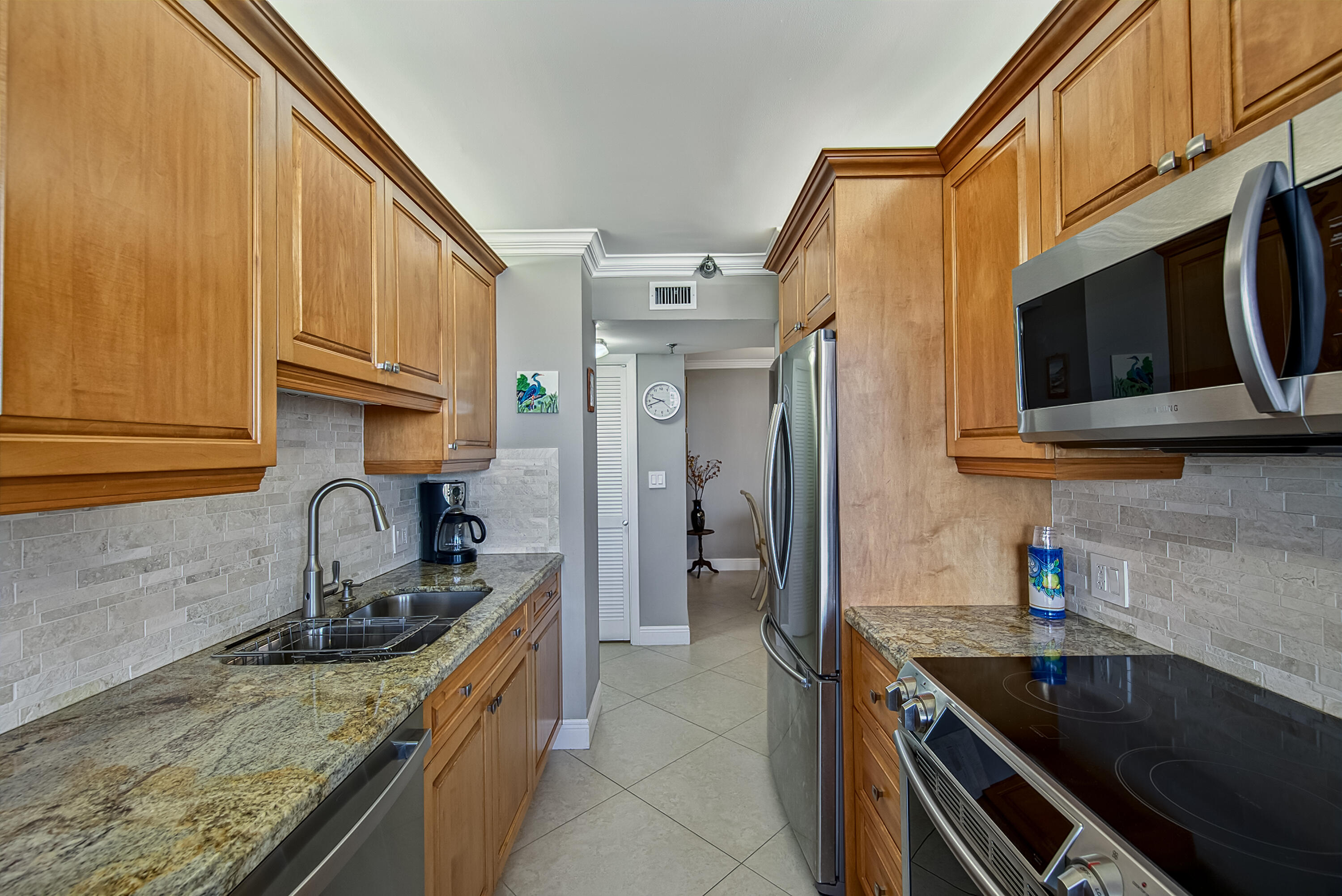 1500 N Ocean Boulevard 803 Property Photo 33