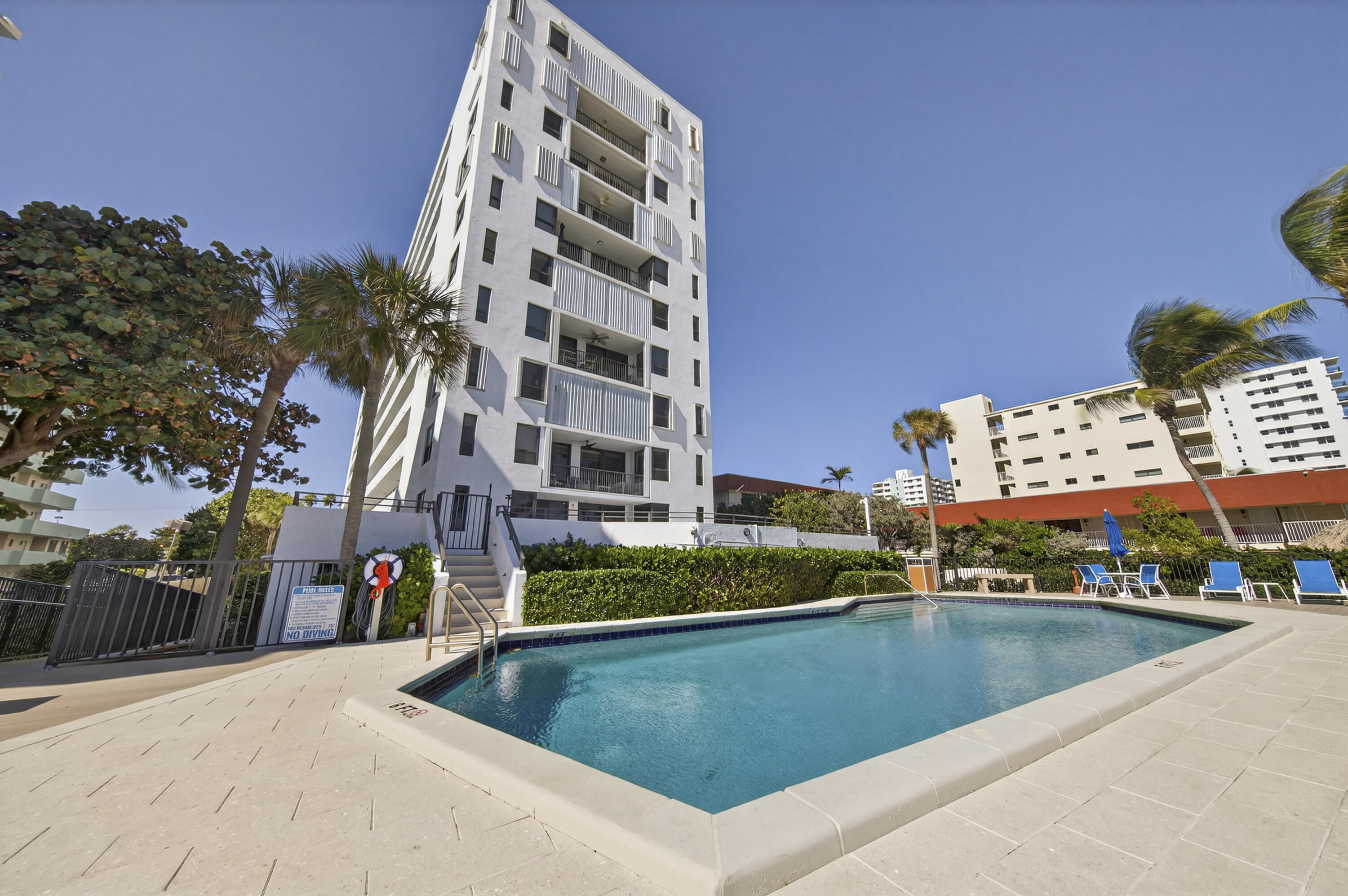 1500 N Ocean Boulevard 803 Property Photo 59