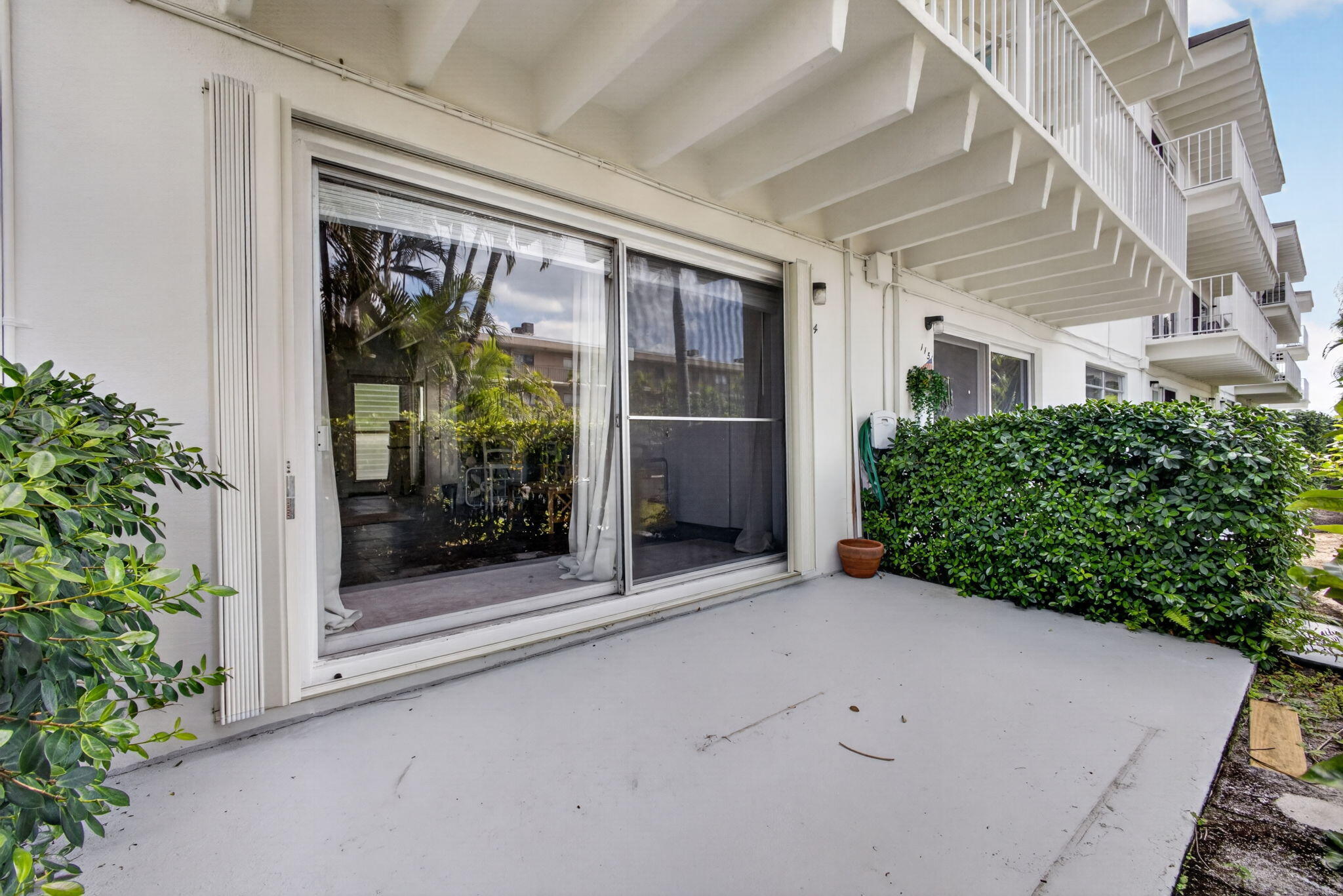 4001 S Ocean Boulevard 114 Property Photo 8