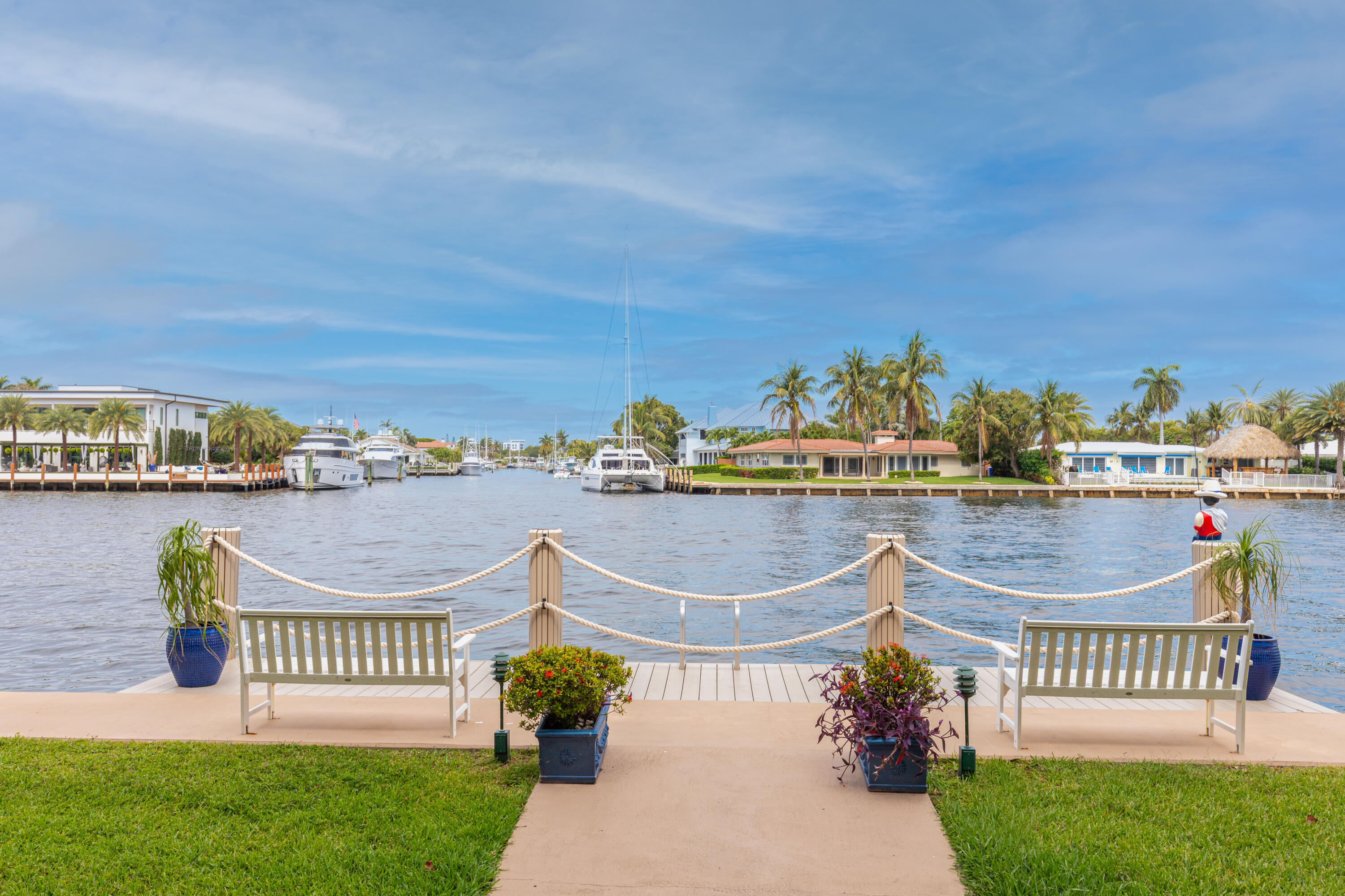 401 N Riverside Drive 406 Property Photo 19