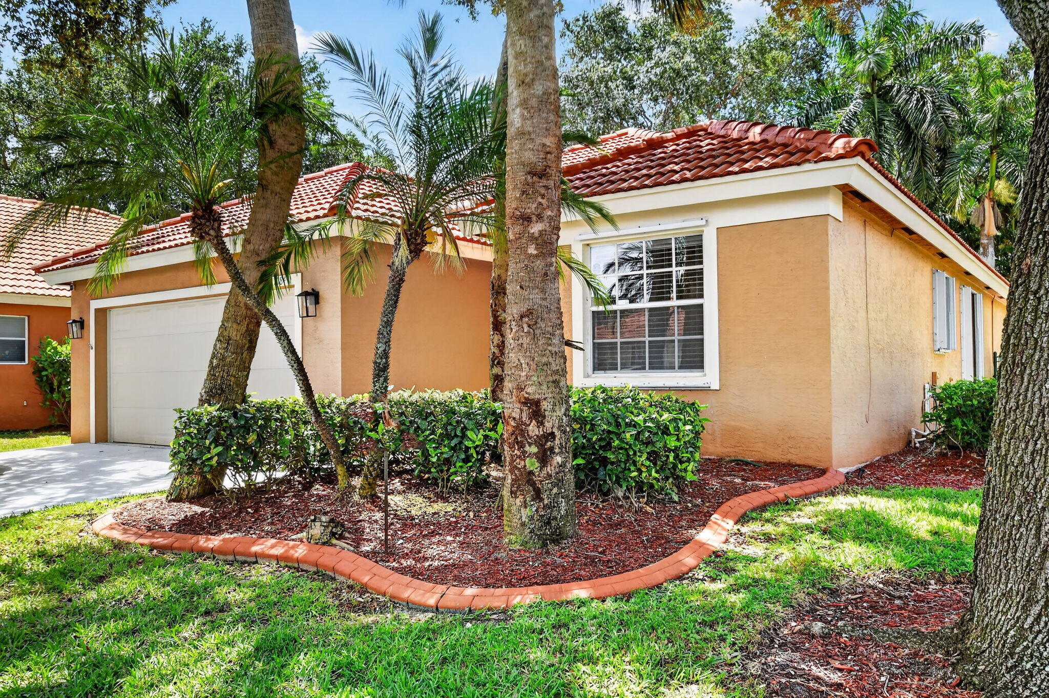 1084 Aspri Way Property Photo 3