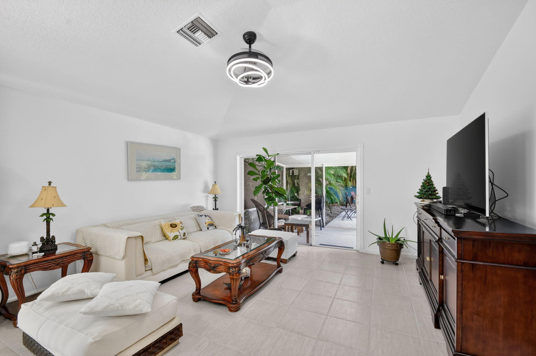 1084 Aspri Way Property Photo 15